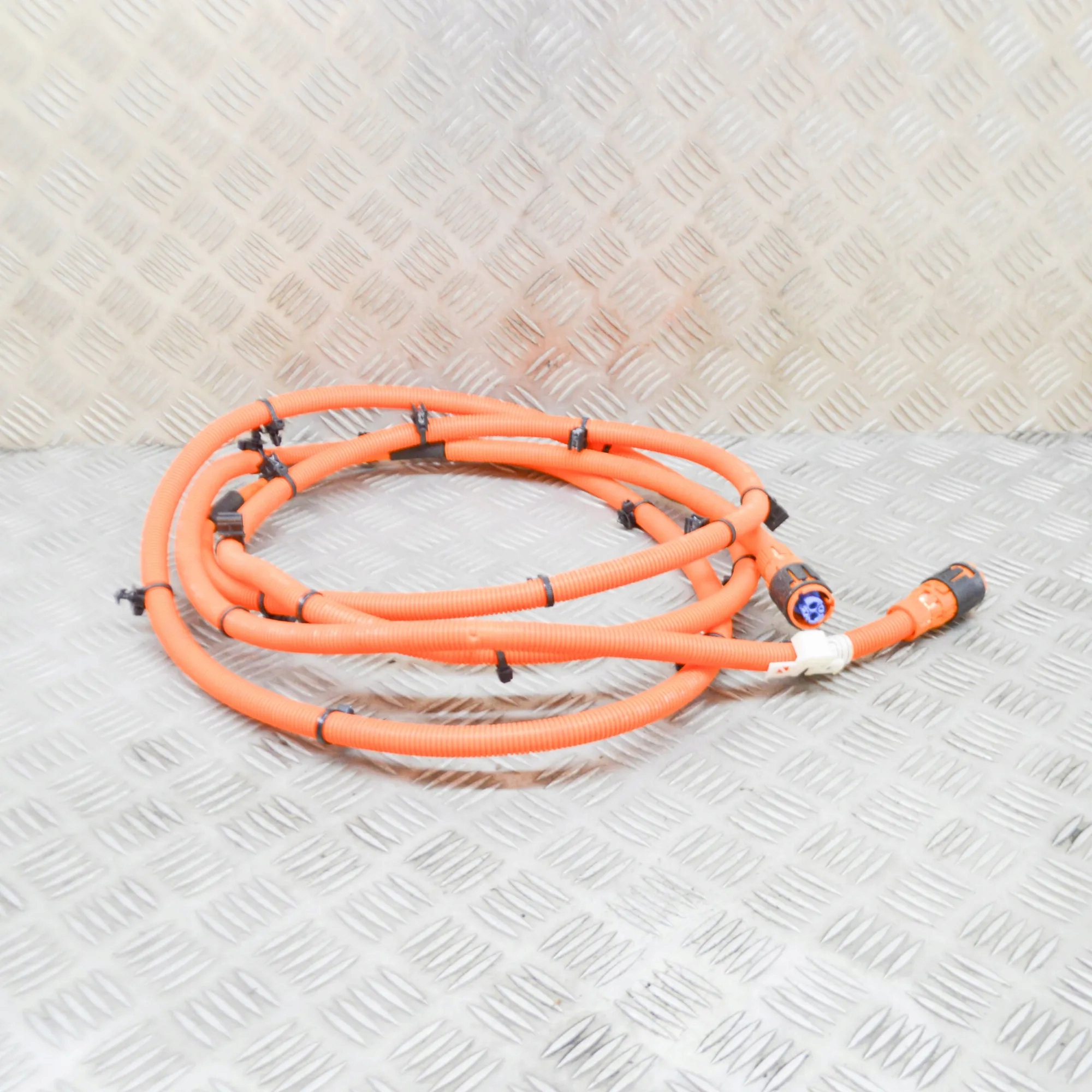 Cabo carga bateria BMW i3 OEM 6840443 Usado image 4