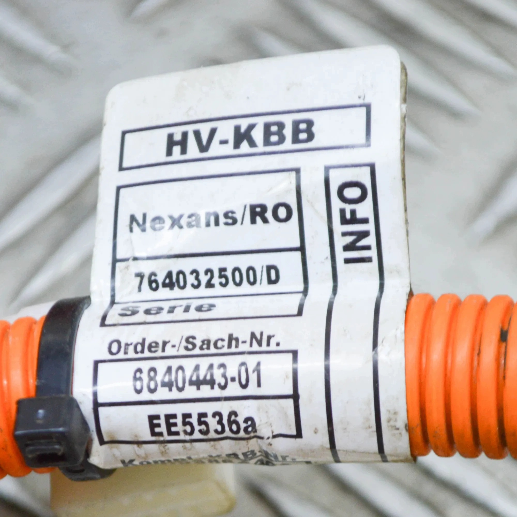 Cabo carga bateria BMW i3 OEM 6840443 Usado image 7