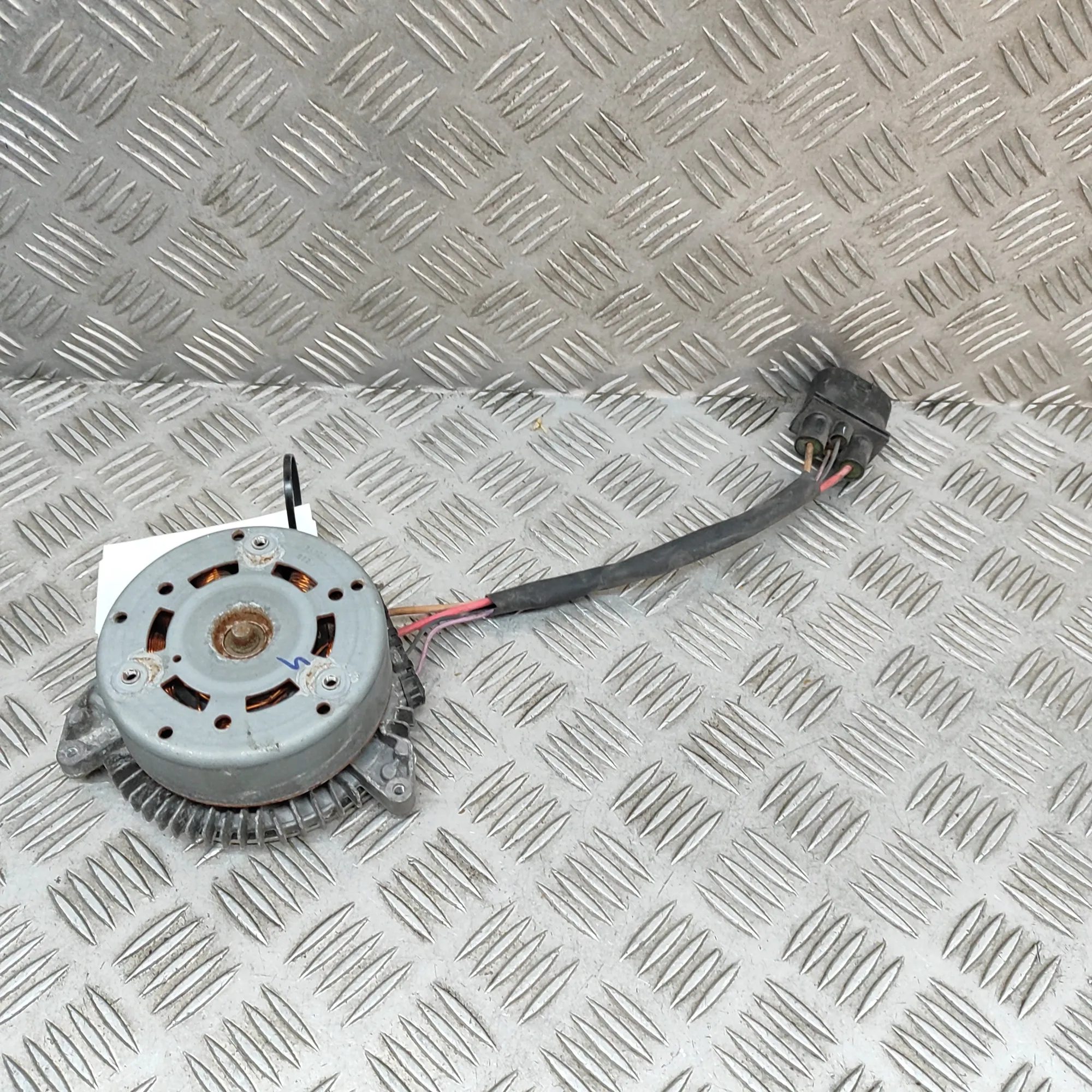Moteur de ventilateur pour Mercedes-Benz C Coupe (C205)
