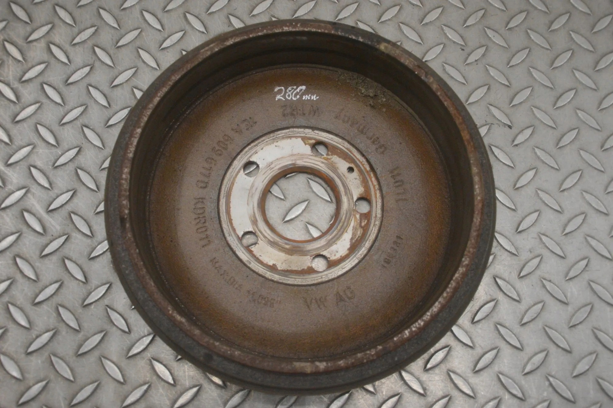 Taka-oikea jarrupalje OEM 1EA609617D VW ID.3 image 2