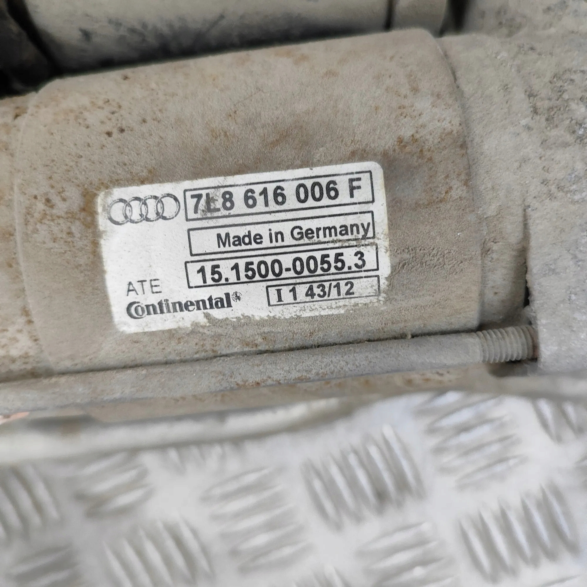 Compressor suspensão Audi A5 Sportback OEM 15150000553 image 9
