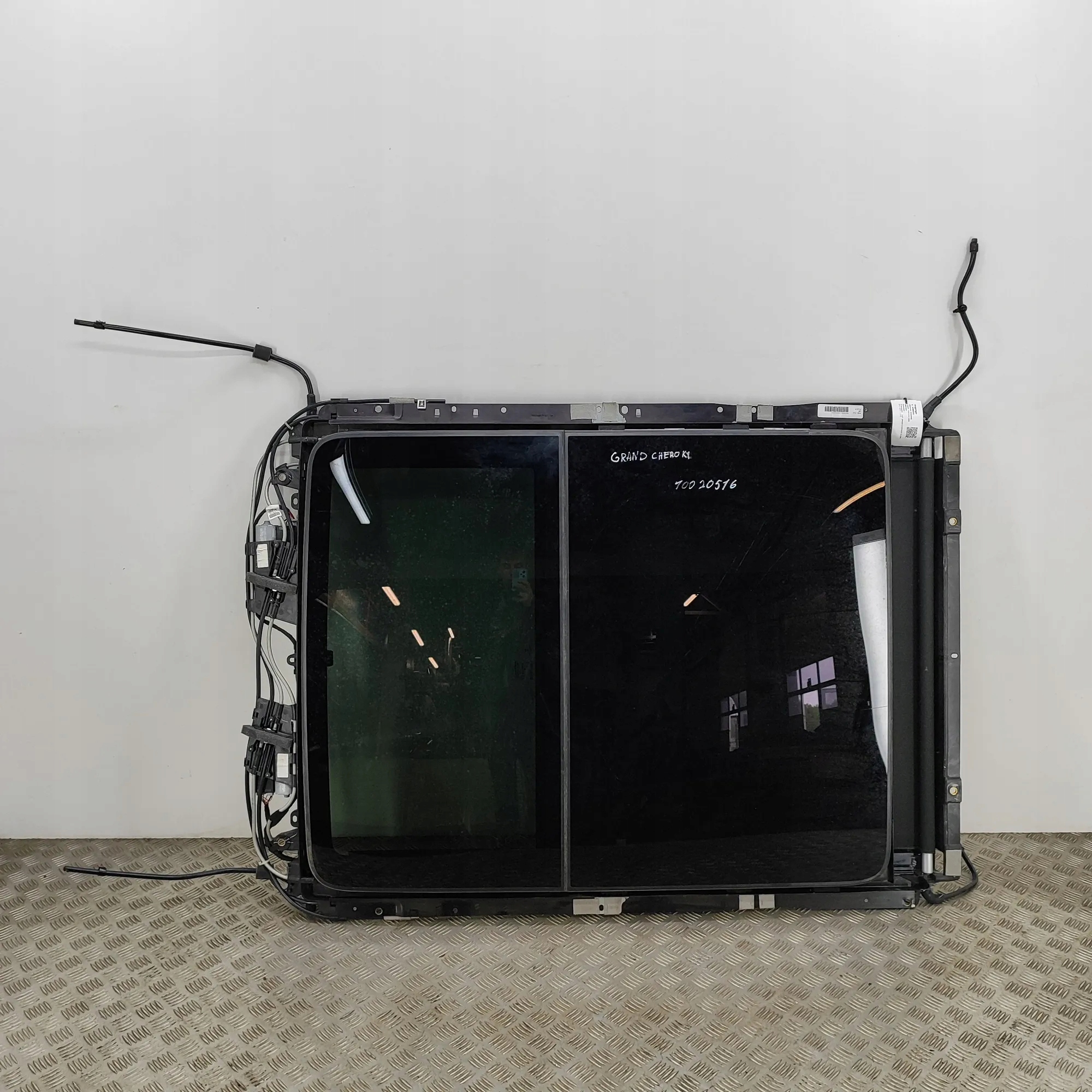 Jeep Panoramadach OEM 30020271L - Gebraucht image 2