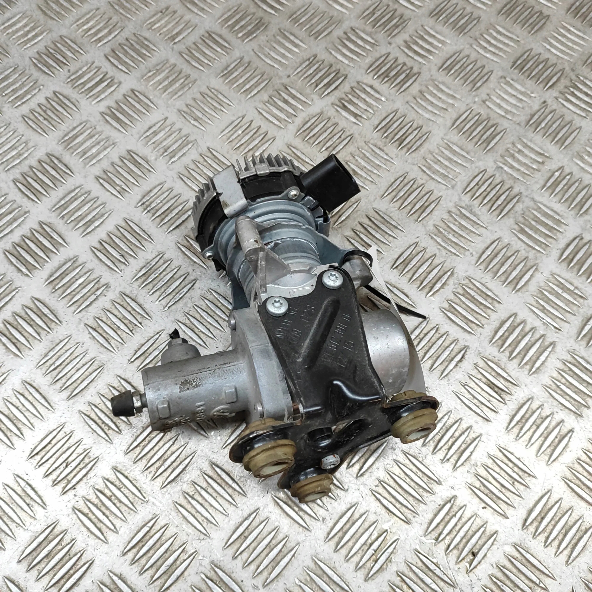Cilindro de travão VW OEM 0132018008 - Peça usada image 4