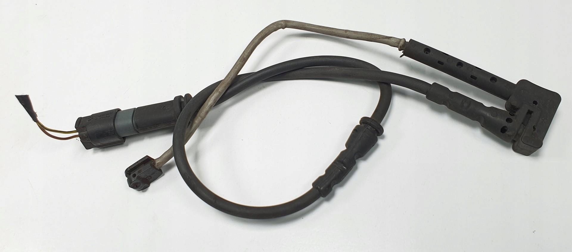Bromsbeläggsslitagegivare fram OEM 6888167 image 2