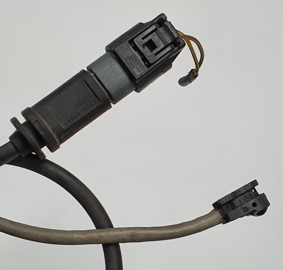 Bromsbeläggsslitagegivare fram OEM 6888167 image 3