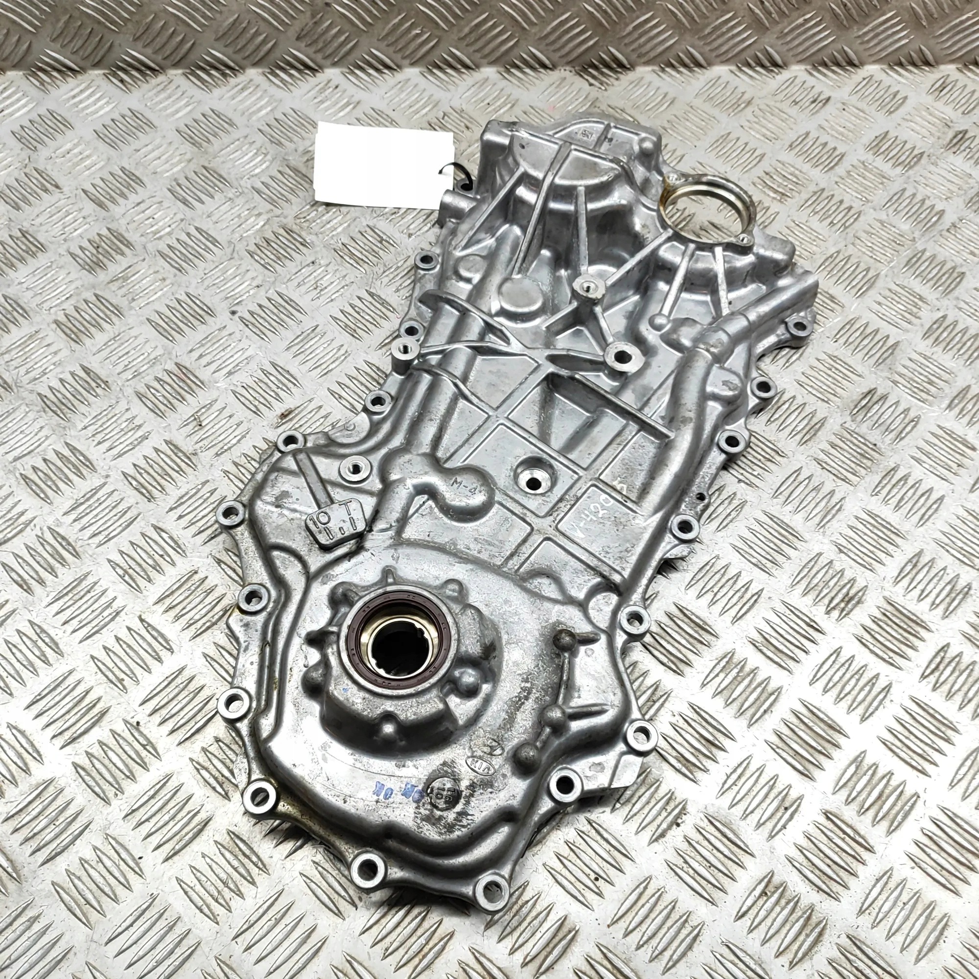 Couvercle de chaîne de distribution Hyundai OEM 2135003HA0 image 3
