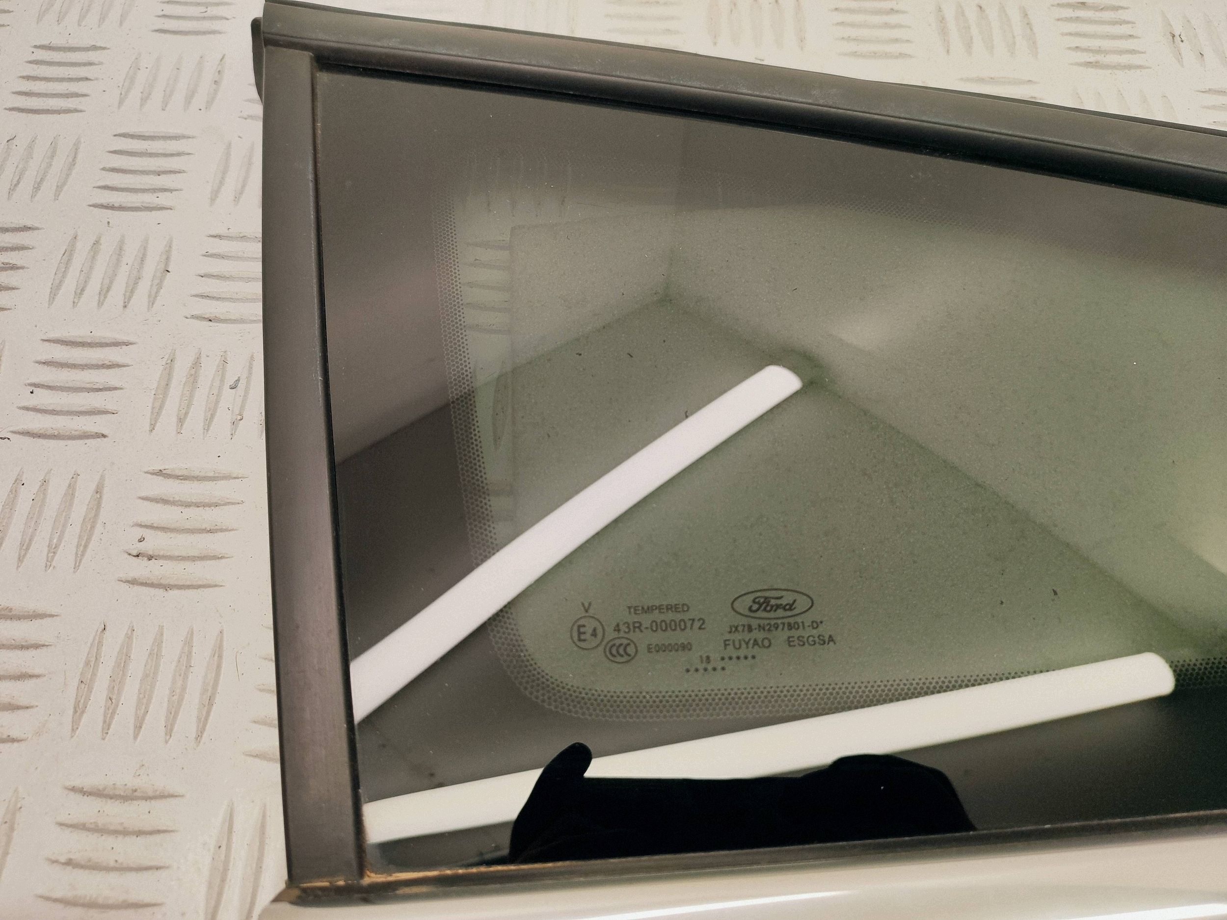 Linke Heckscheibe Citroën C5 Aircross OEM 43R000072 image 5