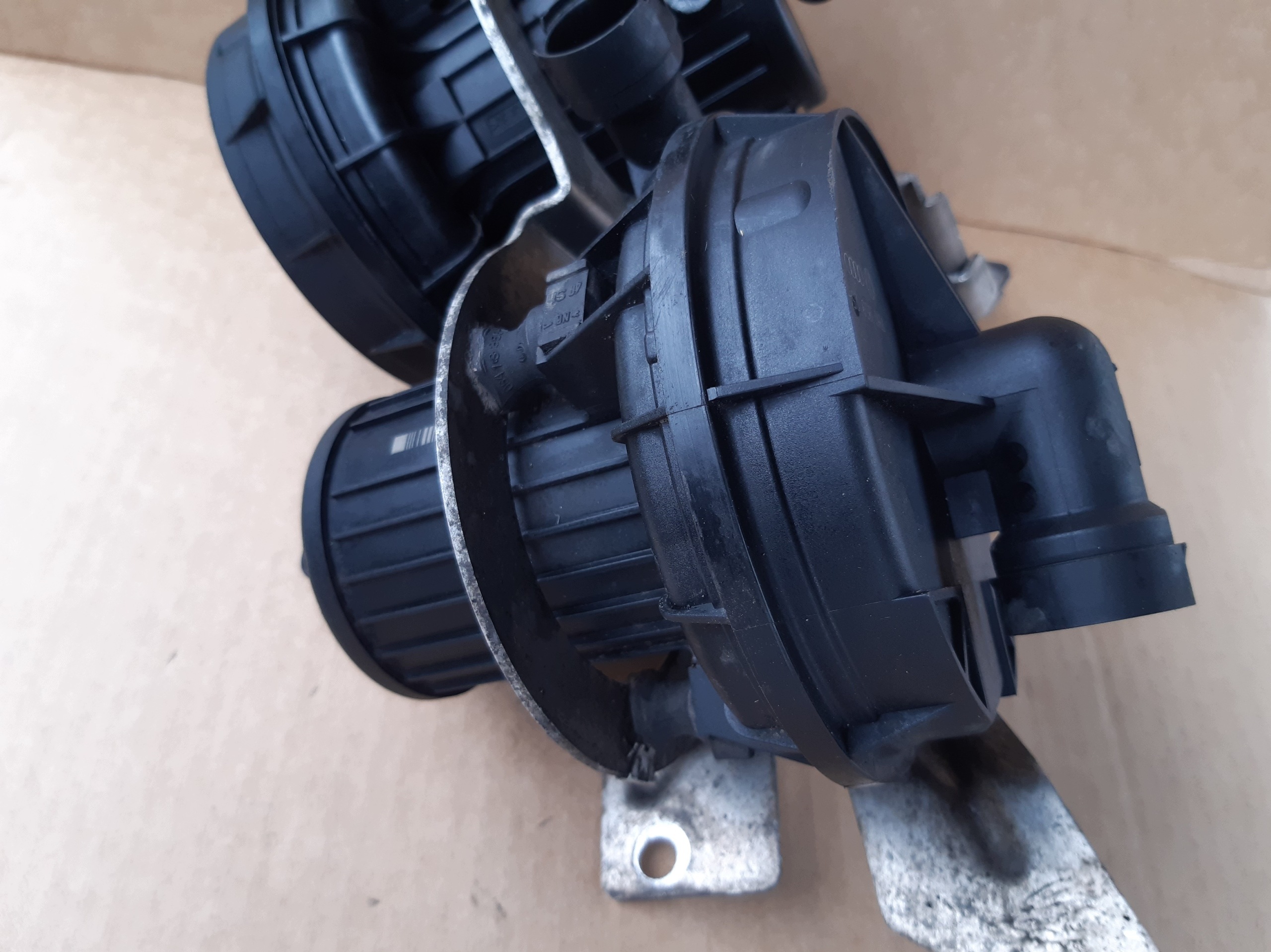 Pompe à air secondaire OEM 078906601G pour Audi A8 D3 image 4