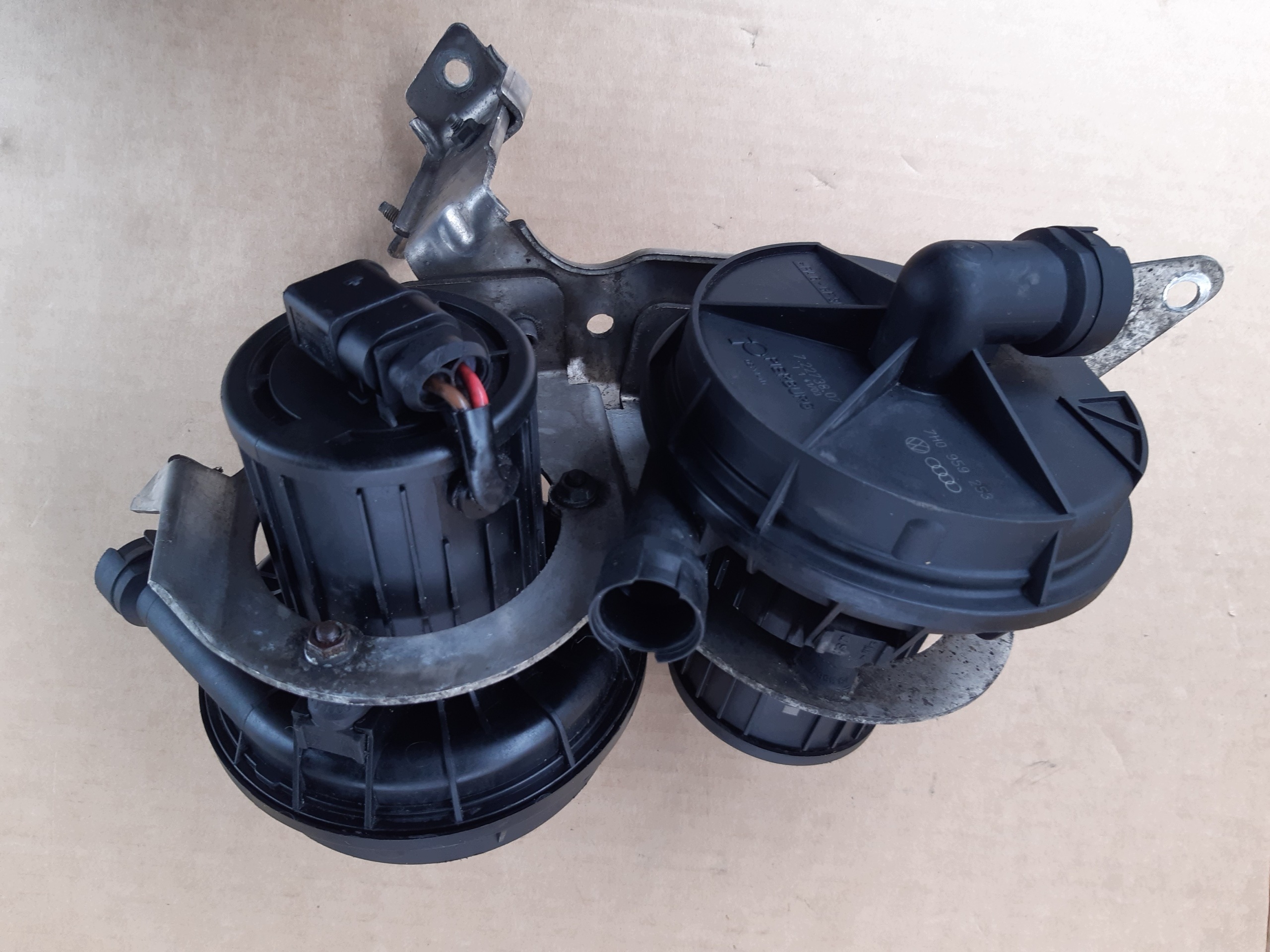 Pompe à air secondaire OEM 078906601G pour Audi A8 D3 image 9