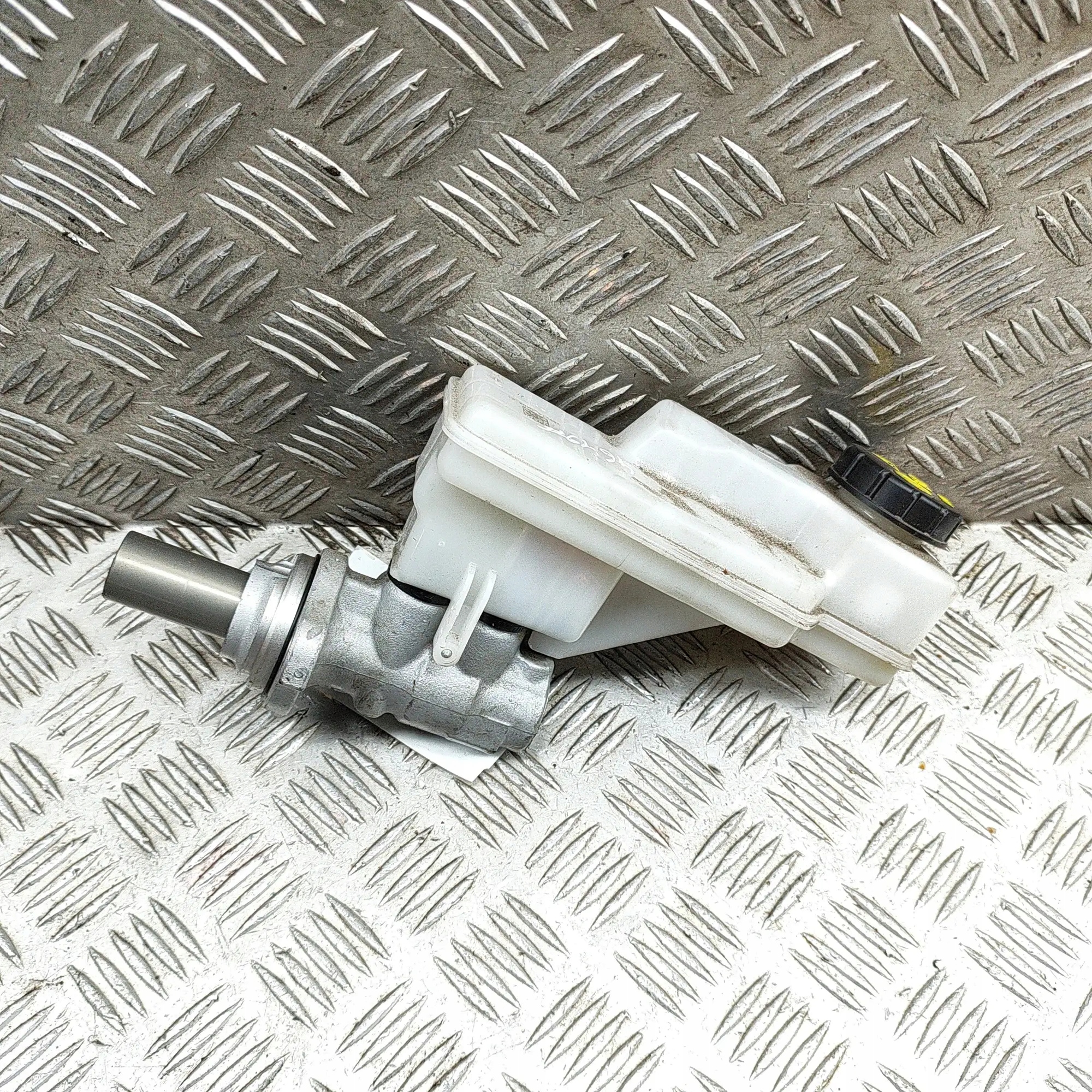 VW Jarru sylinteri OEM 1EC611301 ID.5 2023 image 2