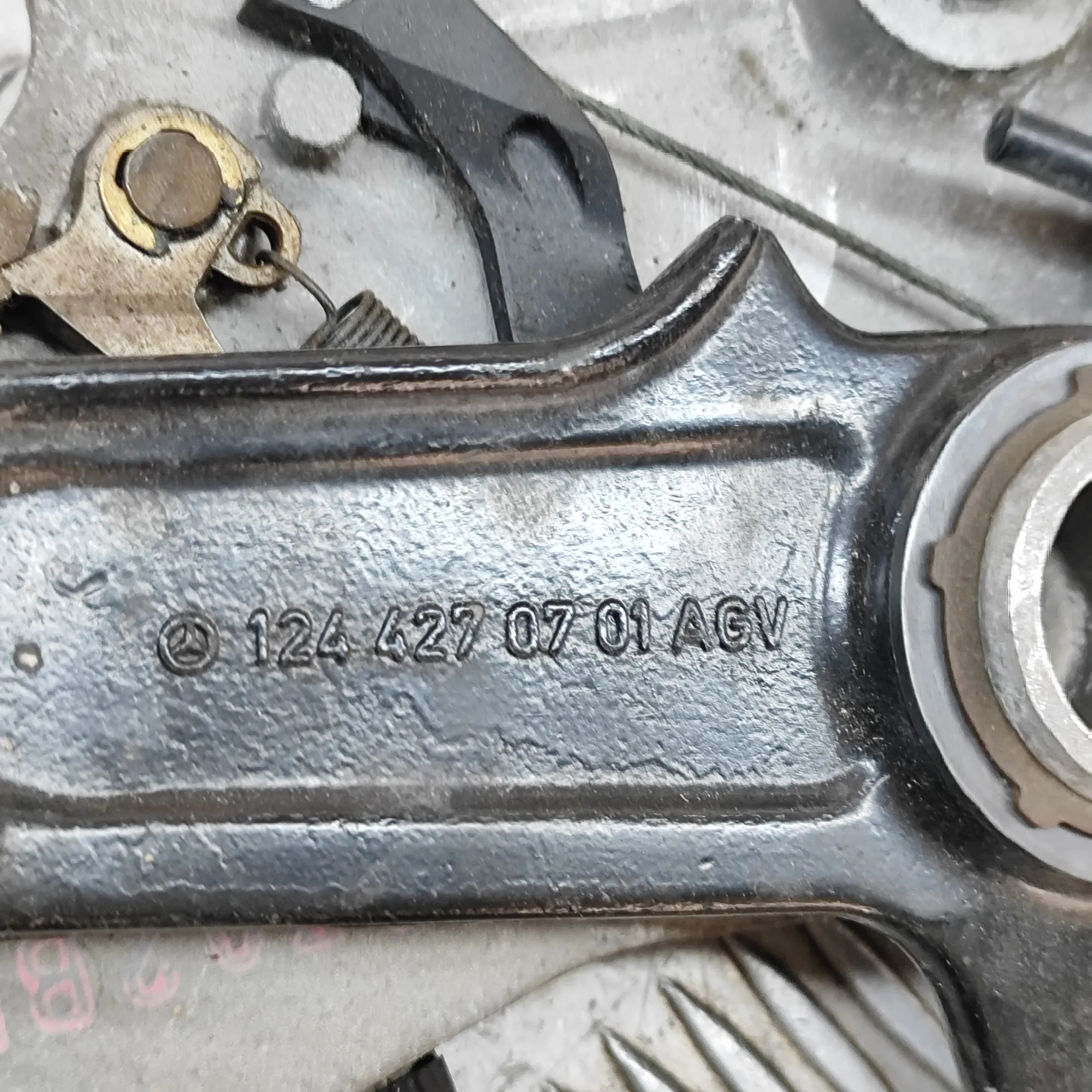 Handbremsegriff Mercedes-Benz S (W140) A2024200284 image 6