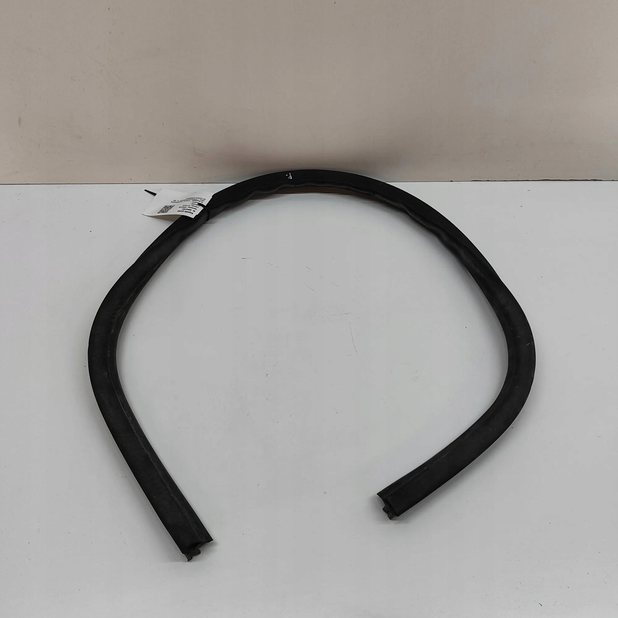 Junta do capô Porsche Panamera 971 OEM 971823737 image 3