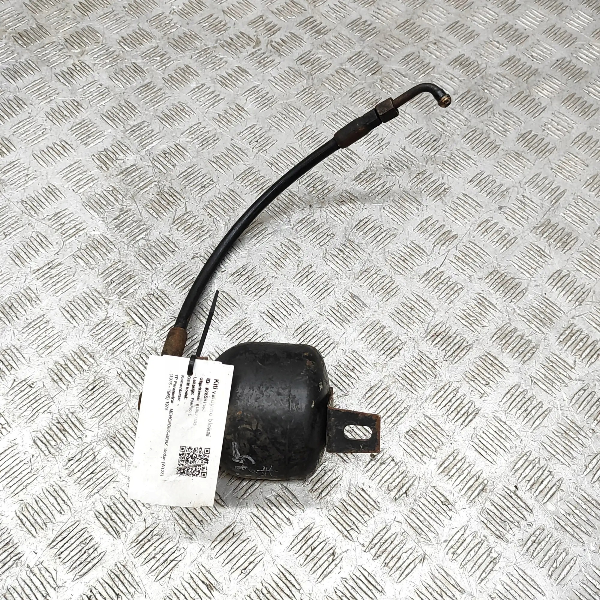 Rotule Mercedes W123 W126 OEM 1233200015 image 4