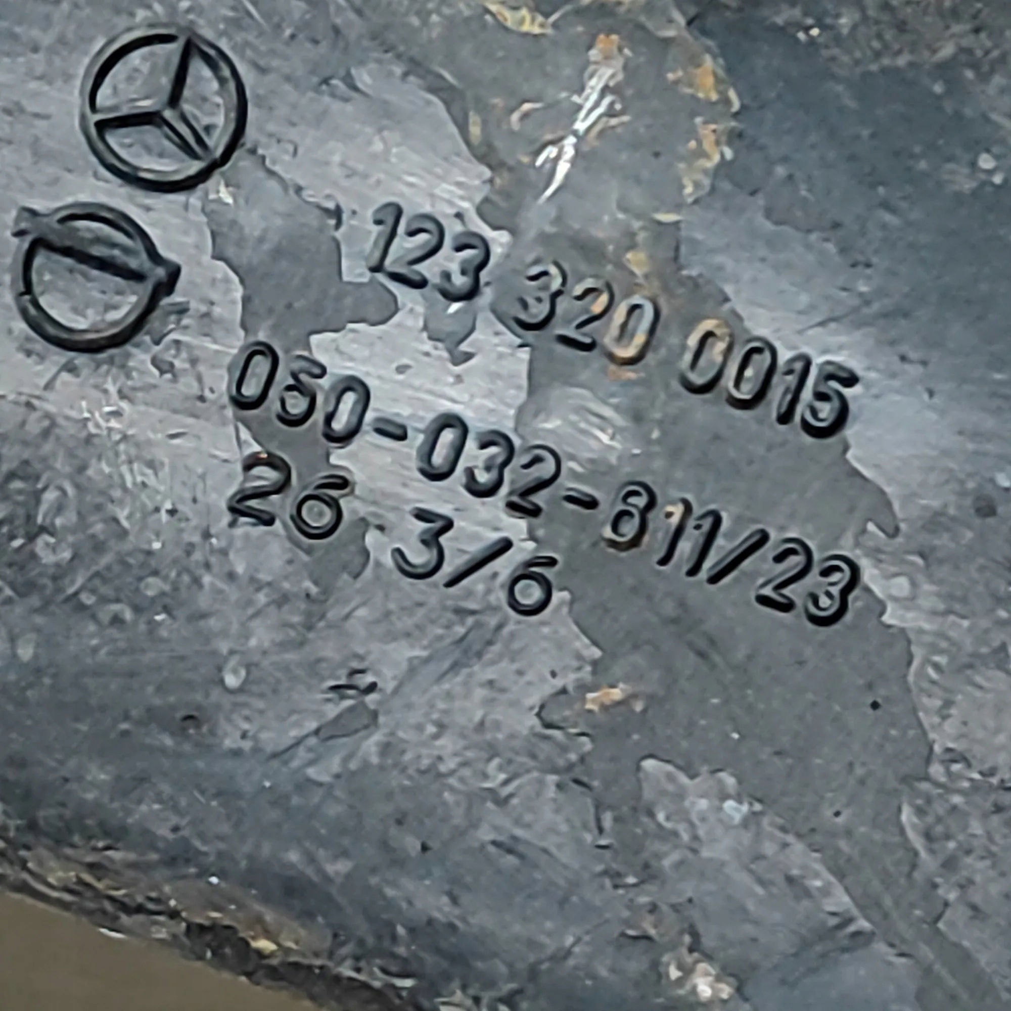 Rotule Mercedes W123 W126 OEM 1233200015 image 6