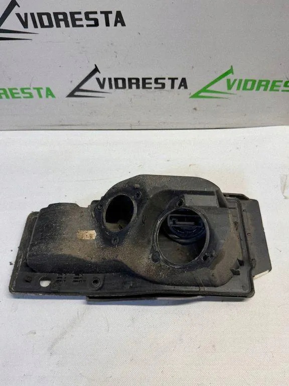 Polttoainesäiliön kansi OEM 93457834 Opel Vivaro Combi