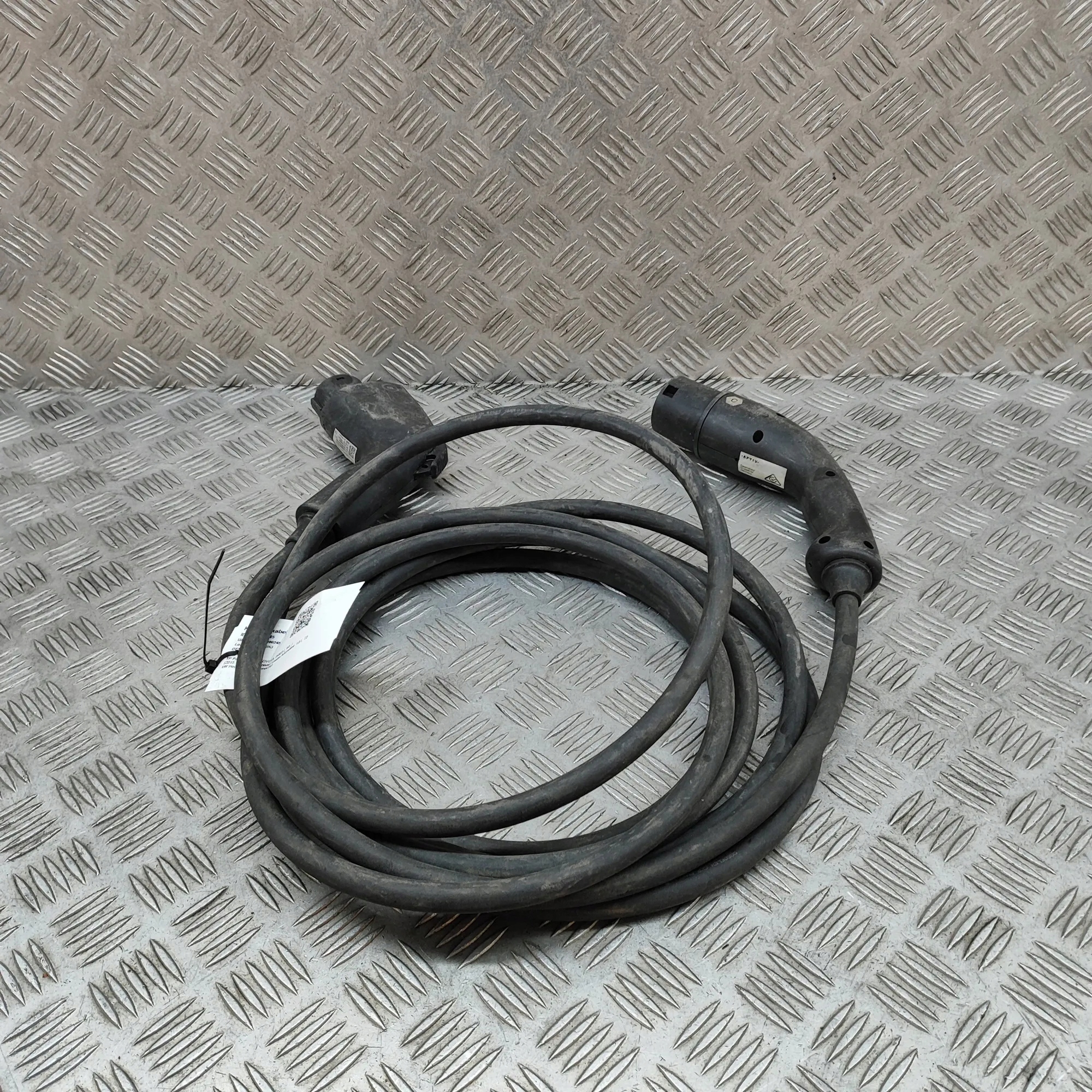 Câble de charge batterie Toyota Prius OEM 35305972 image 3