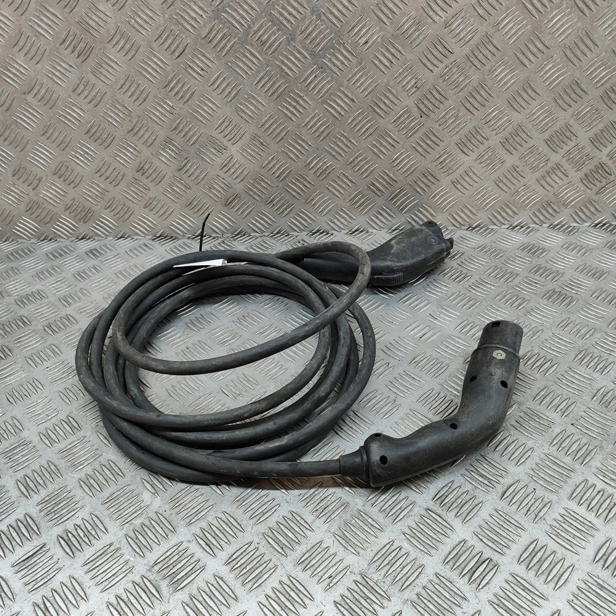 Câble de charge batterie Toyota Prius OEM 35305972 image 4
