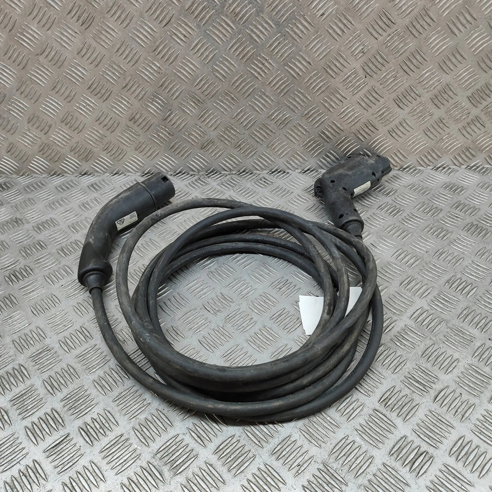 Câble de charge batterie Toyota Prius OEM 35305972 image 5