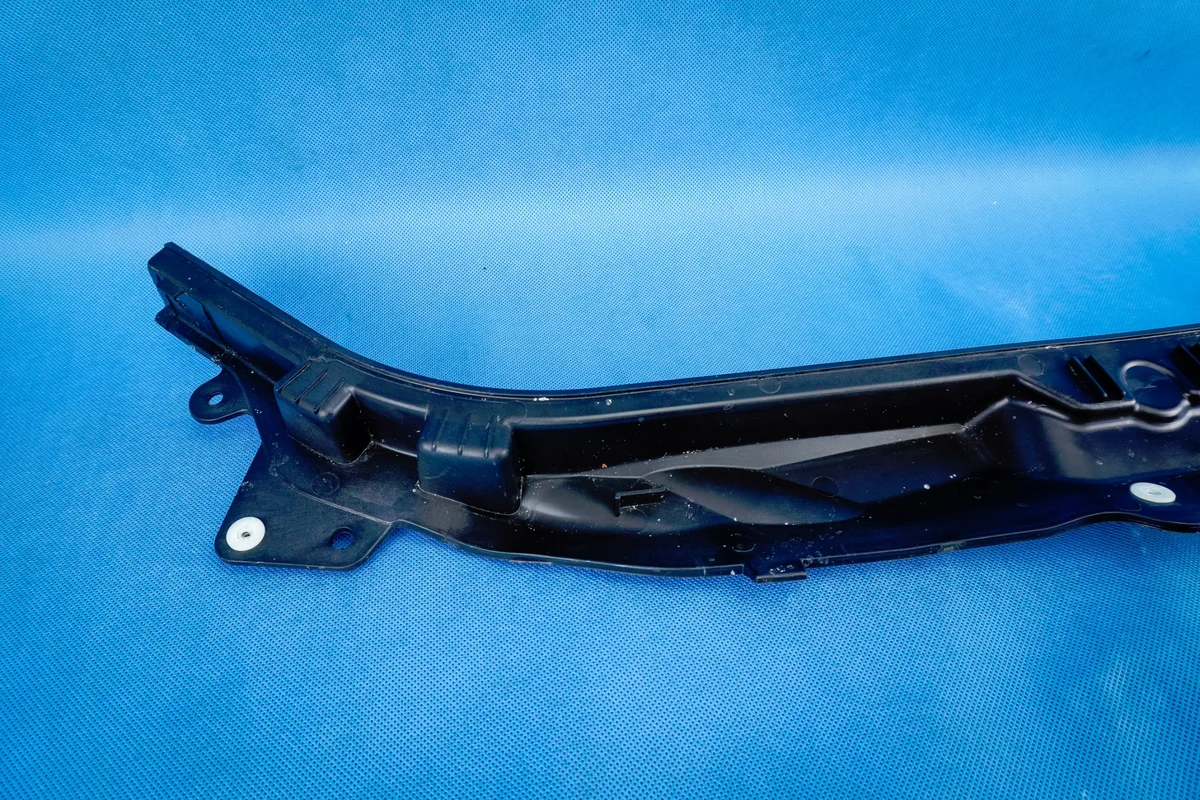 BMW X5 G05 X6 G06 Windlauf 51717424939 image 3