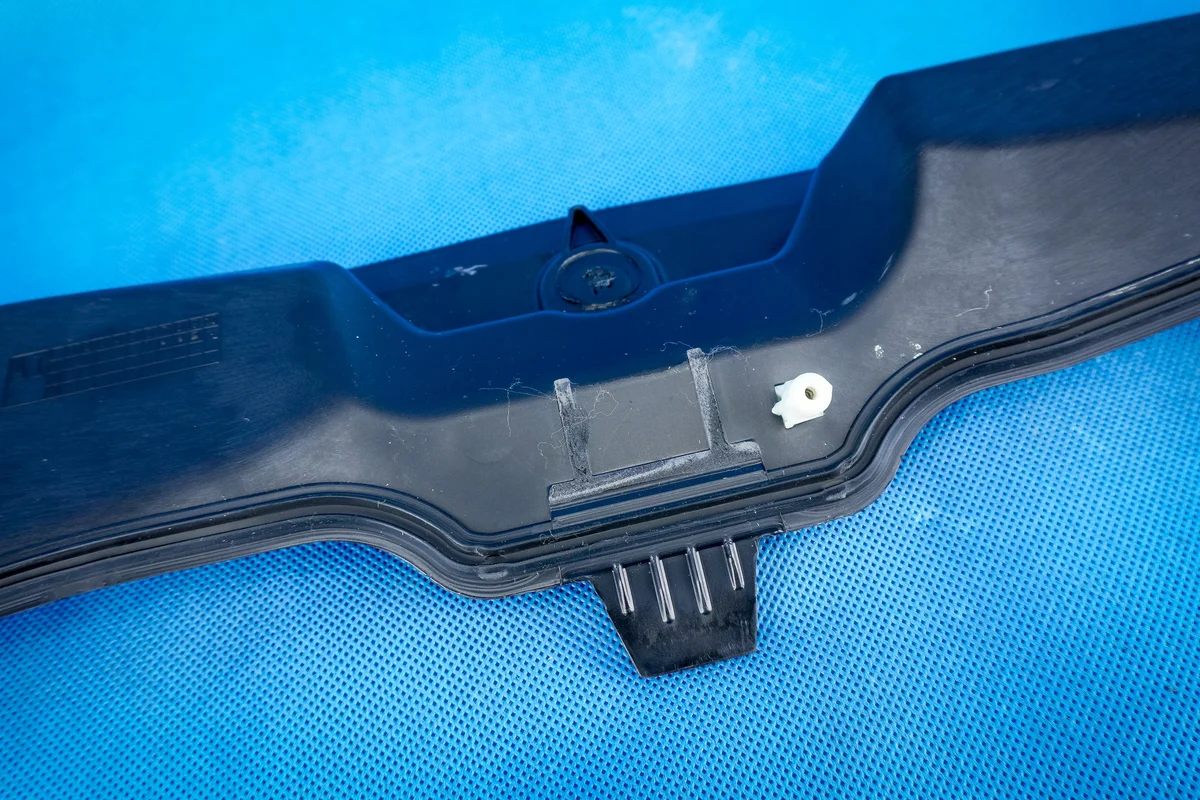 BMW X5 G05 X6 G06 Windlauf 51717424939 image 5