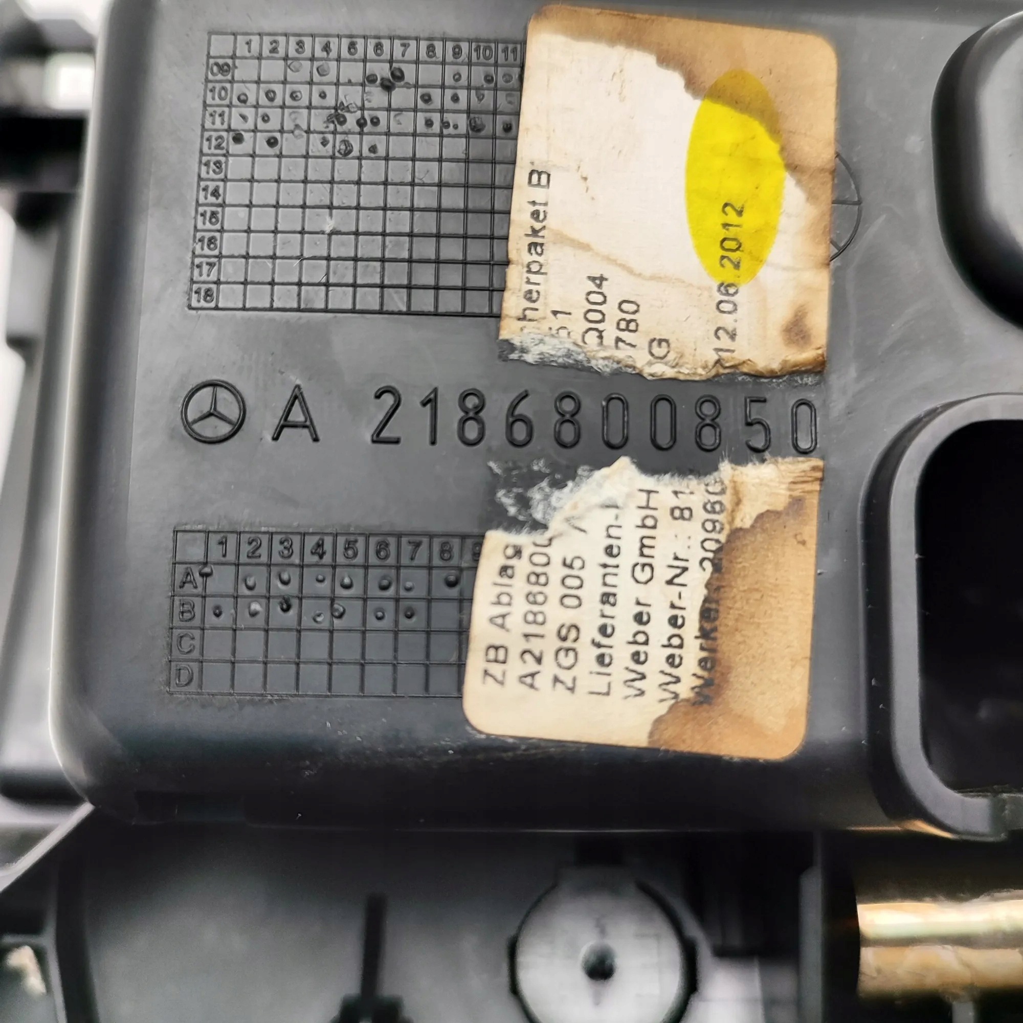 Cinzeiro Mercedes-Benz OEM A2186800850 - Usado image 10