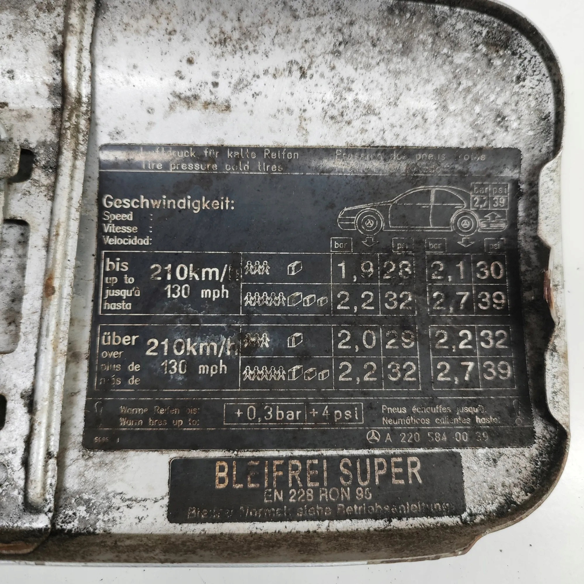 Tankdeckel OEM A2207500006 für Mercedes-Benz S W220 image 10