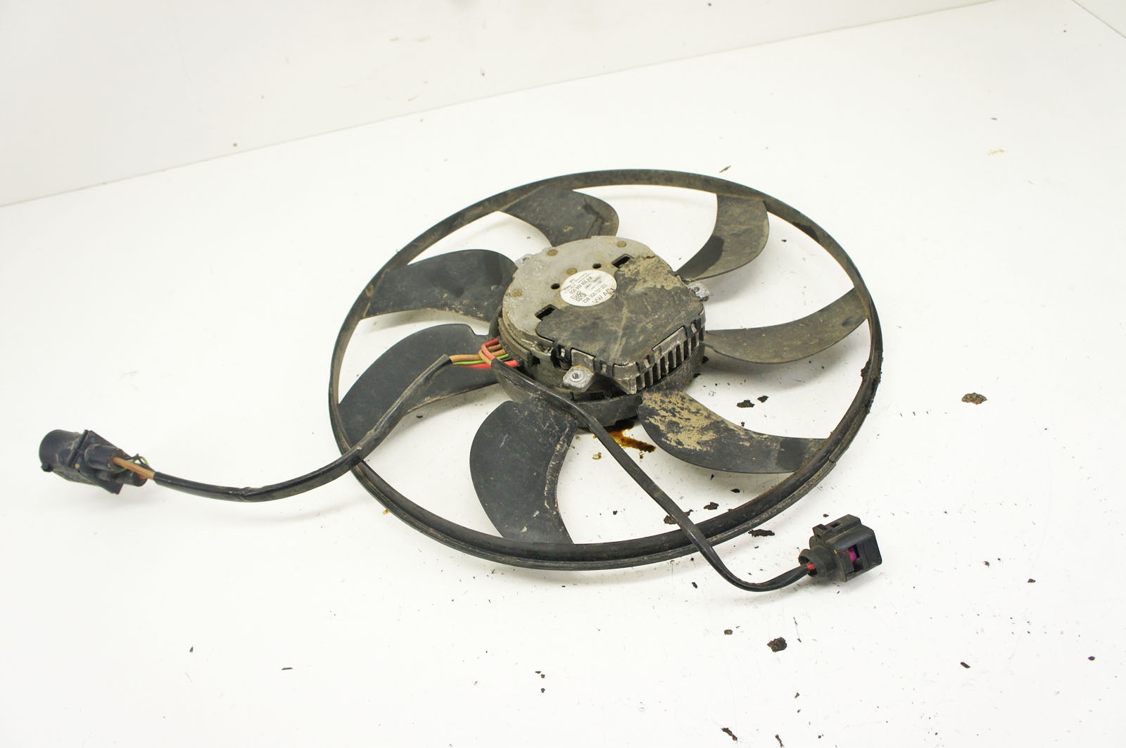 Audi S3 8V Motor koelventilator 5Q0959455AM image 6