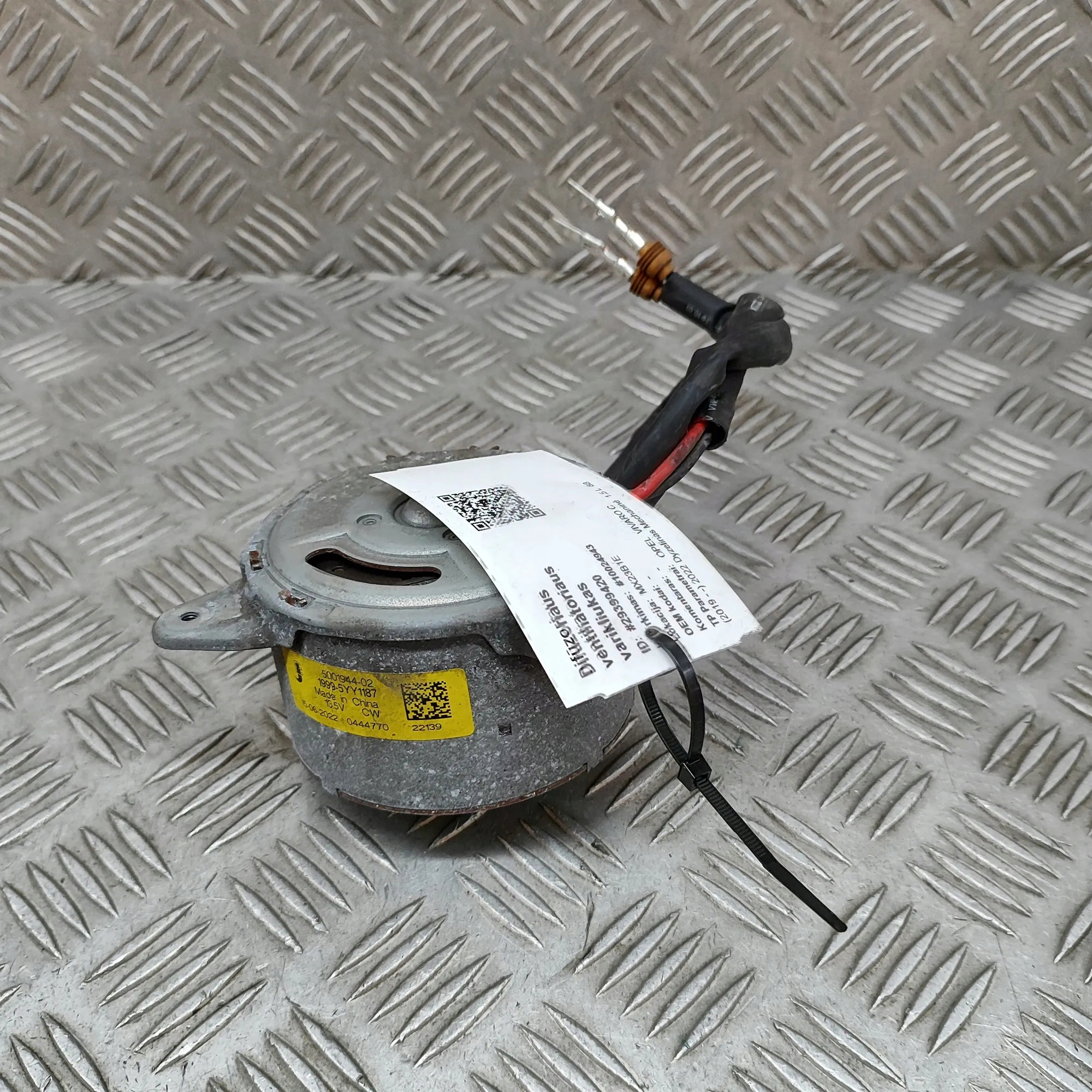 Moteur de Ventilateur Opel Vivaro C 1.5L 88kw