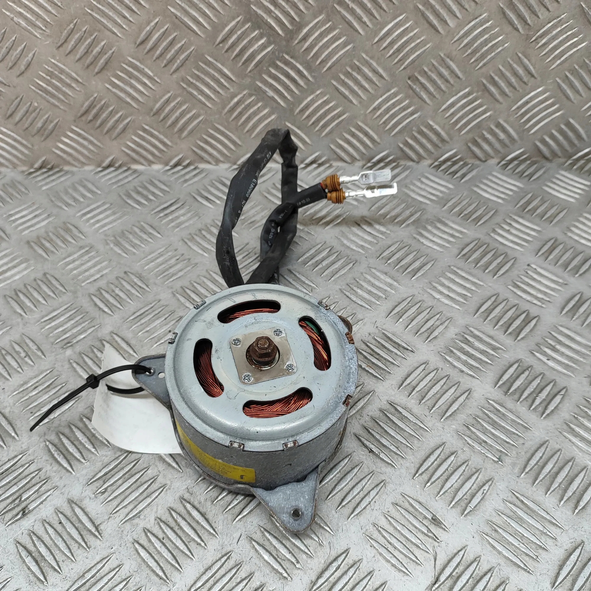 Ventilatormotor Opel Vivaro C 1.5L 88kw image 4