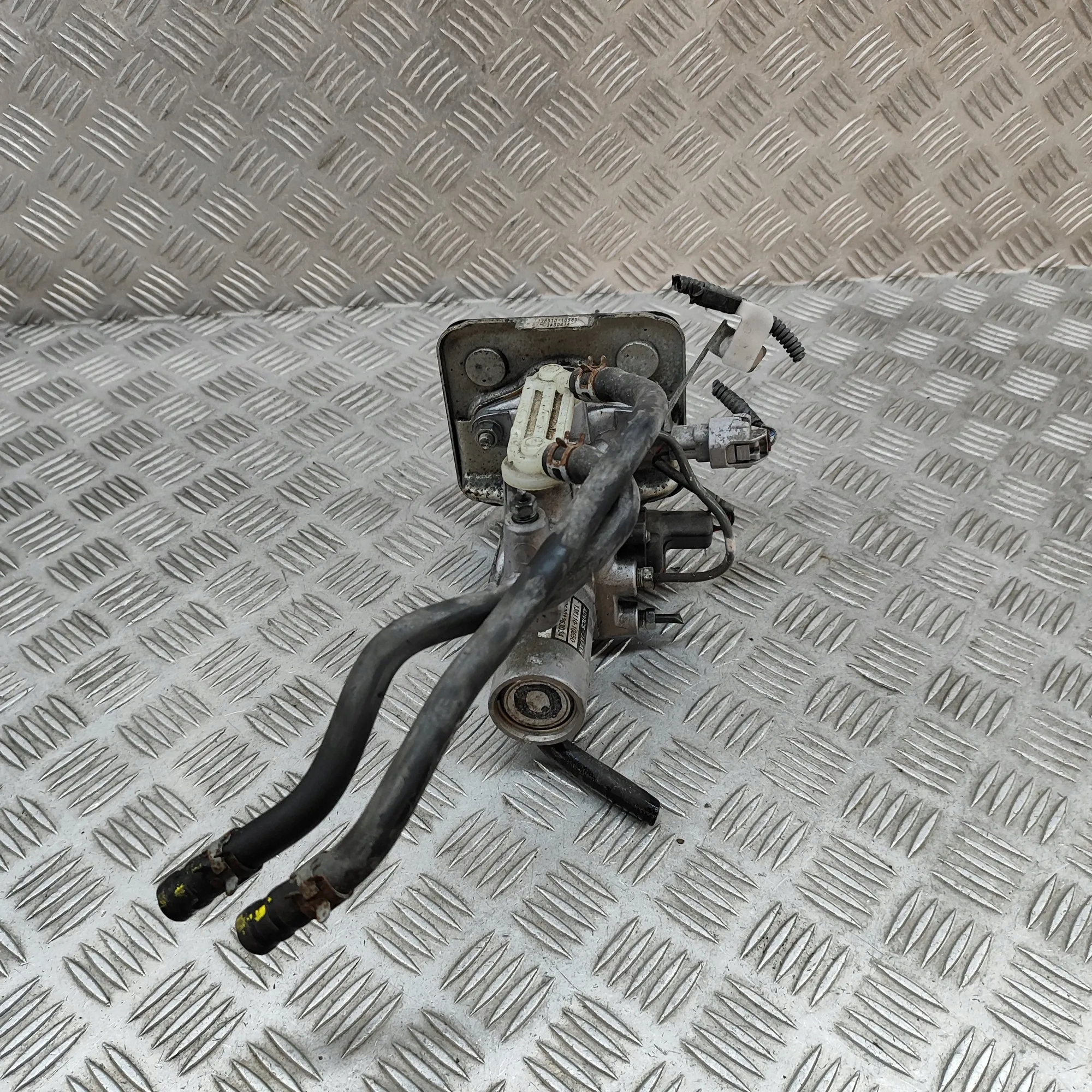 Cylindre de frein OEM 4720748080 pour Lexus RX 2013 image 4