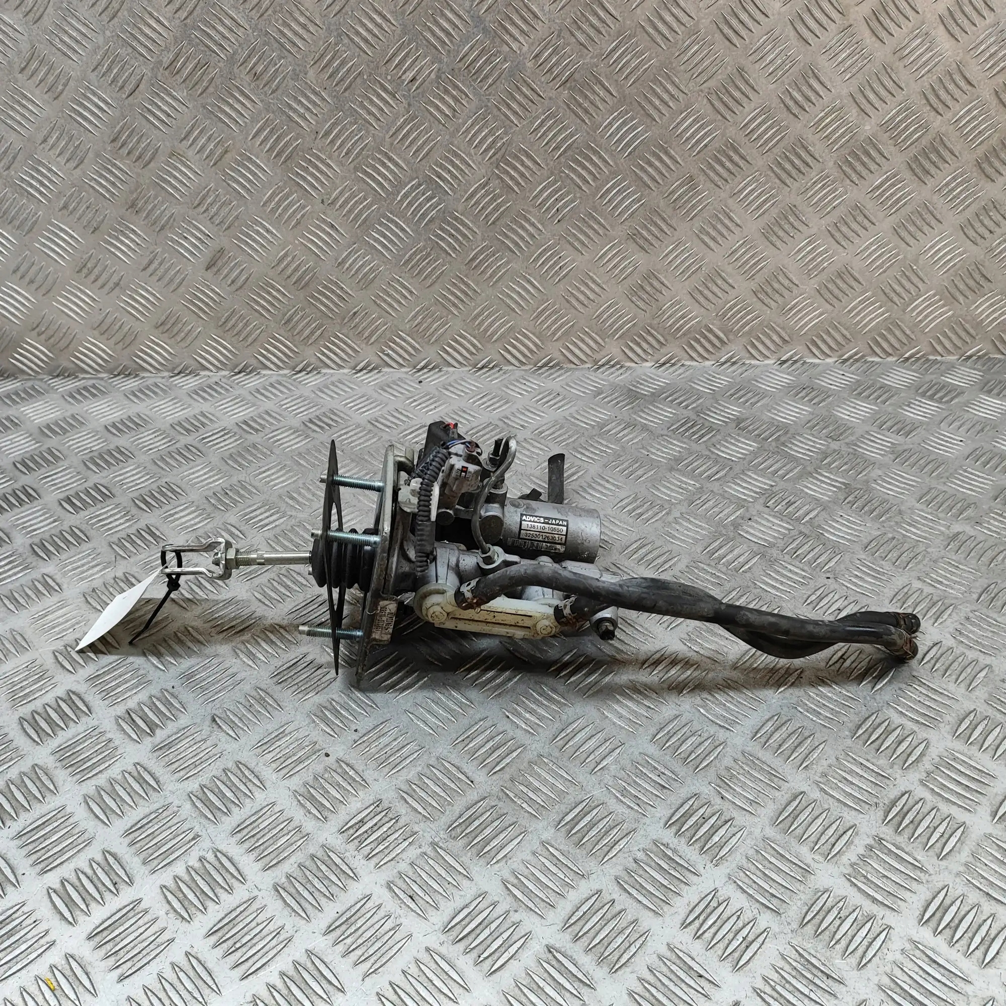 Cylindre de frein OEM 4720748080 pour Lexus RX 2013 image 6