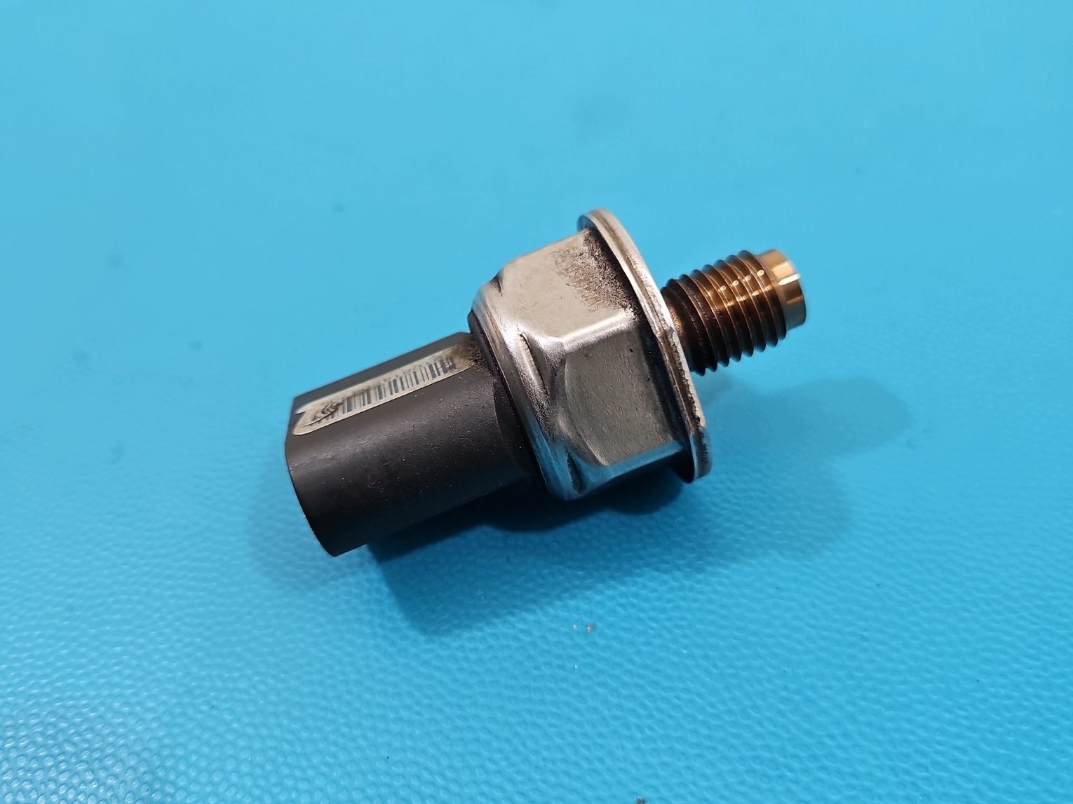 Capteur Pression Carburant Jaguar XF OEM 55PP04-02 image 3