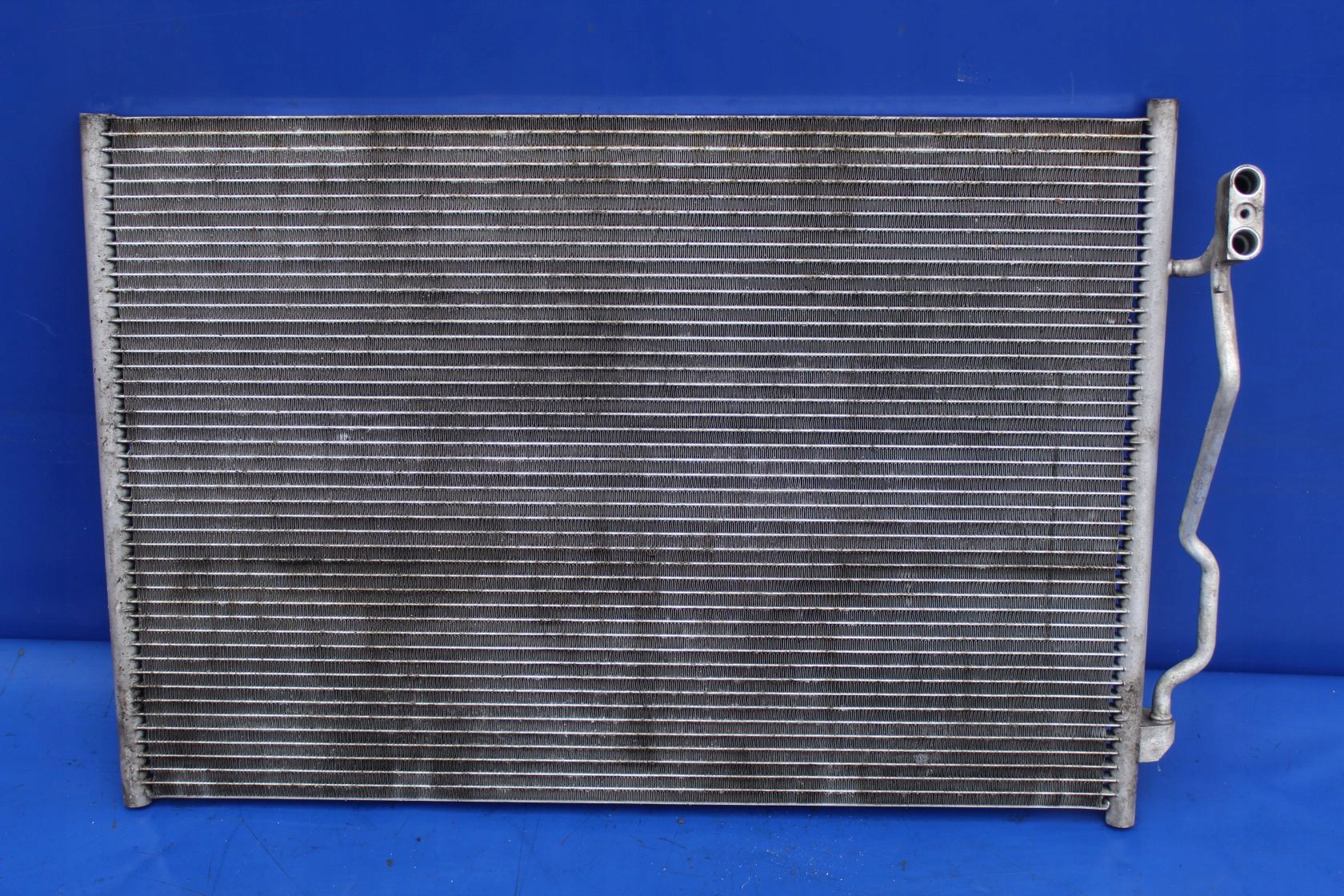 Condenseur clim OE Mercedes Classe S W221 A2215000554 image 2