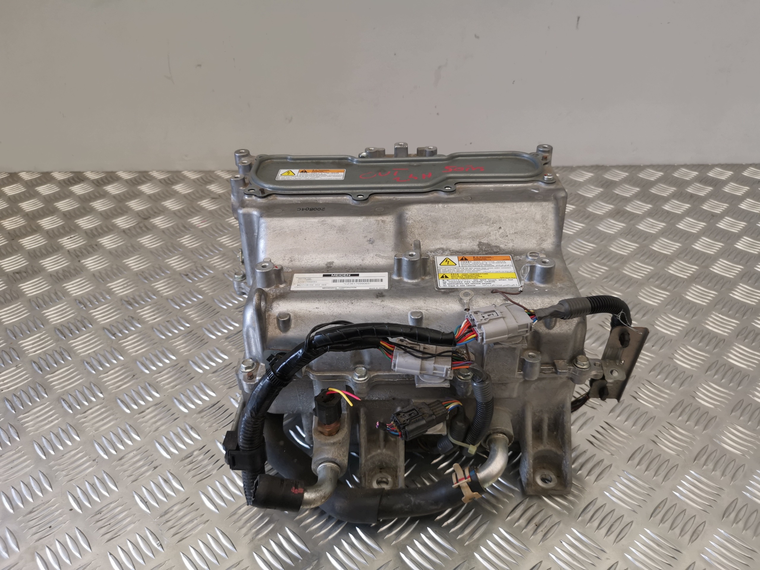 OEM 9410A160 Invertteri Mitsubishi Outlander III:lle