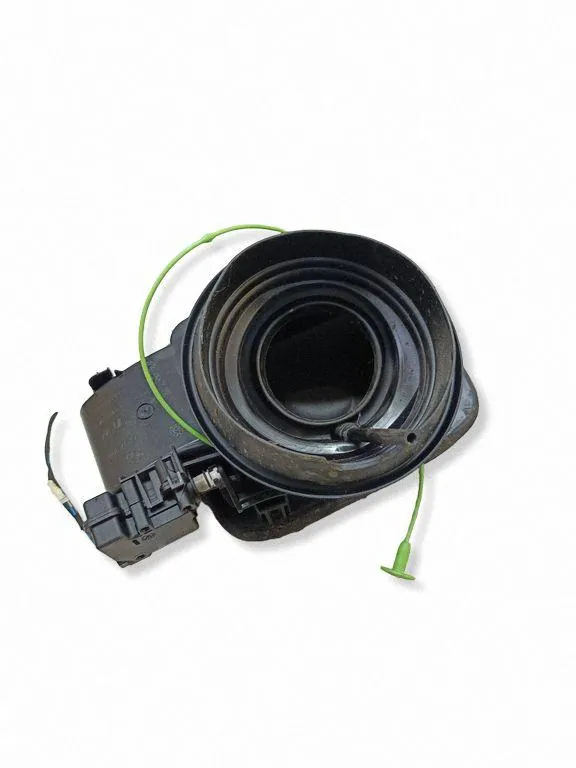 BMW X5 F15/F85 Polttoainekansi OEM 7297904 - Käytetty