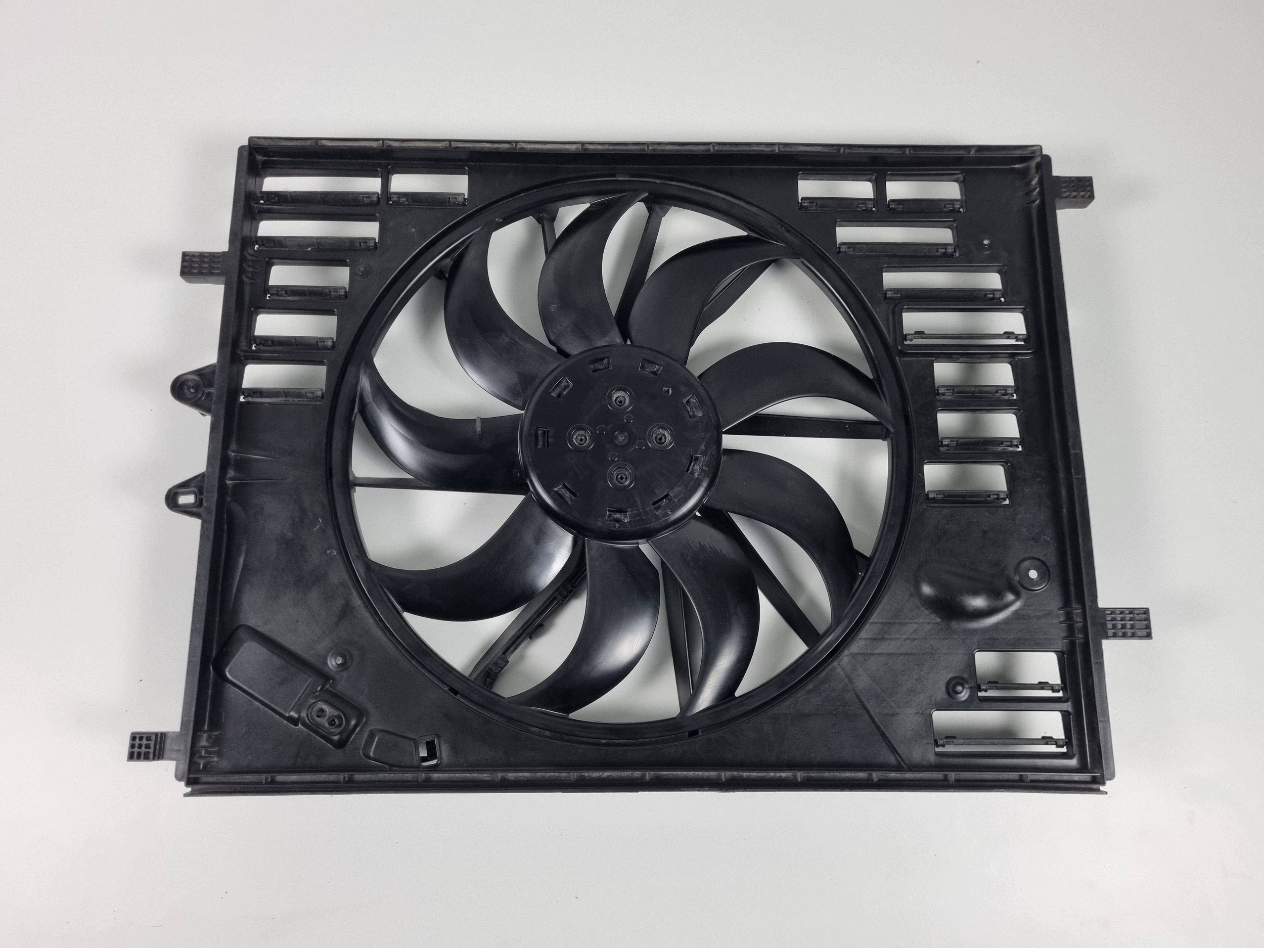 Kühlerlüfter Volvo XC60 II 2.0L OE 31493262 image 6
