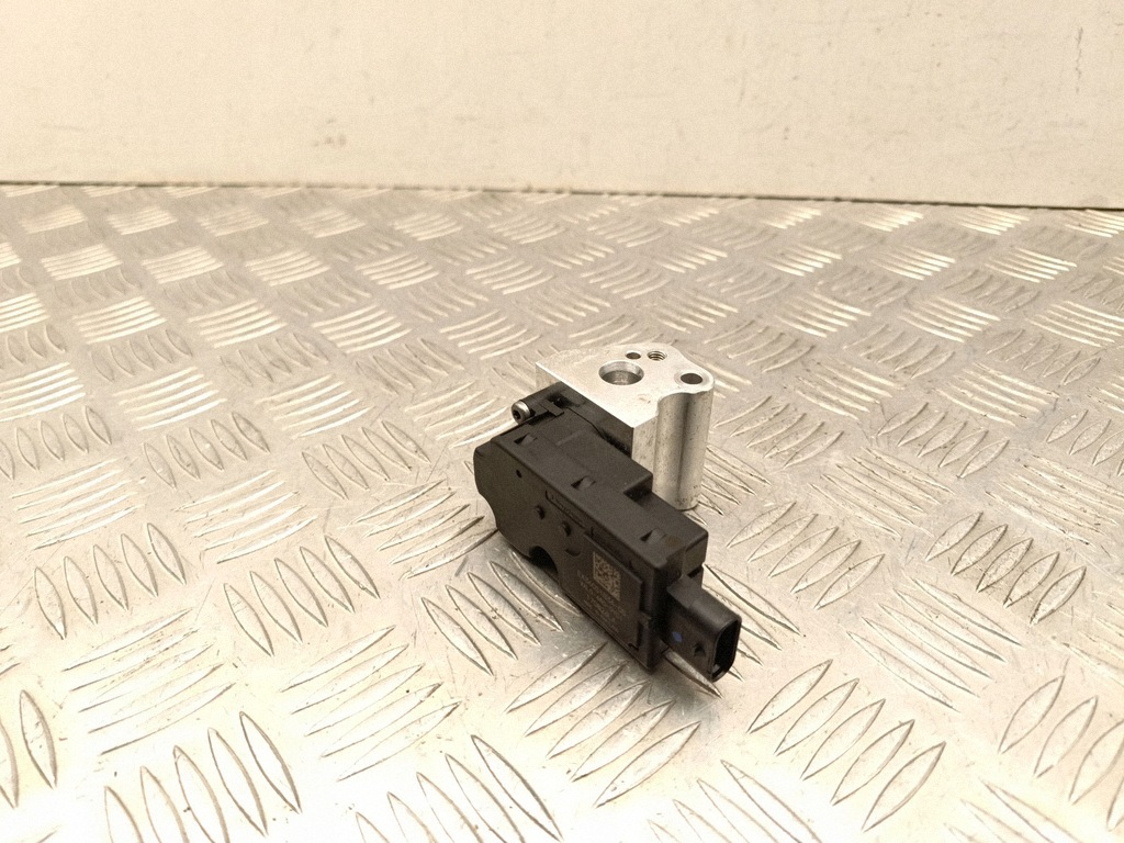 Válvula de expansão Skoda Enyaq OEM 1EA816590B image 2
