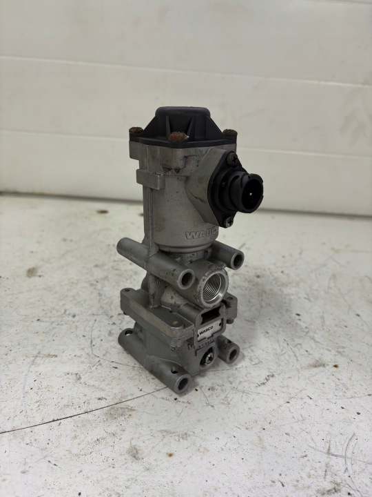Vaihteiston hidastimen venttiili WABCO 15300134210 4722600060
