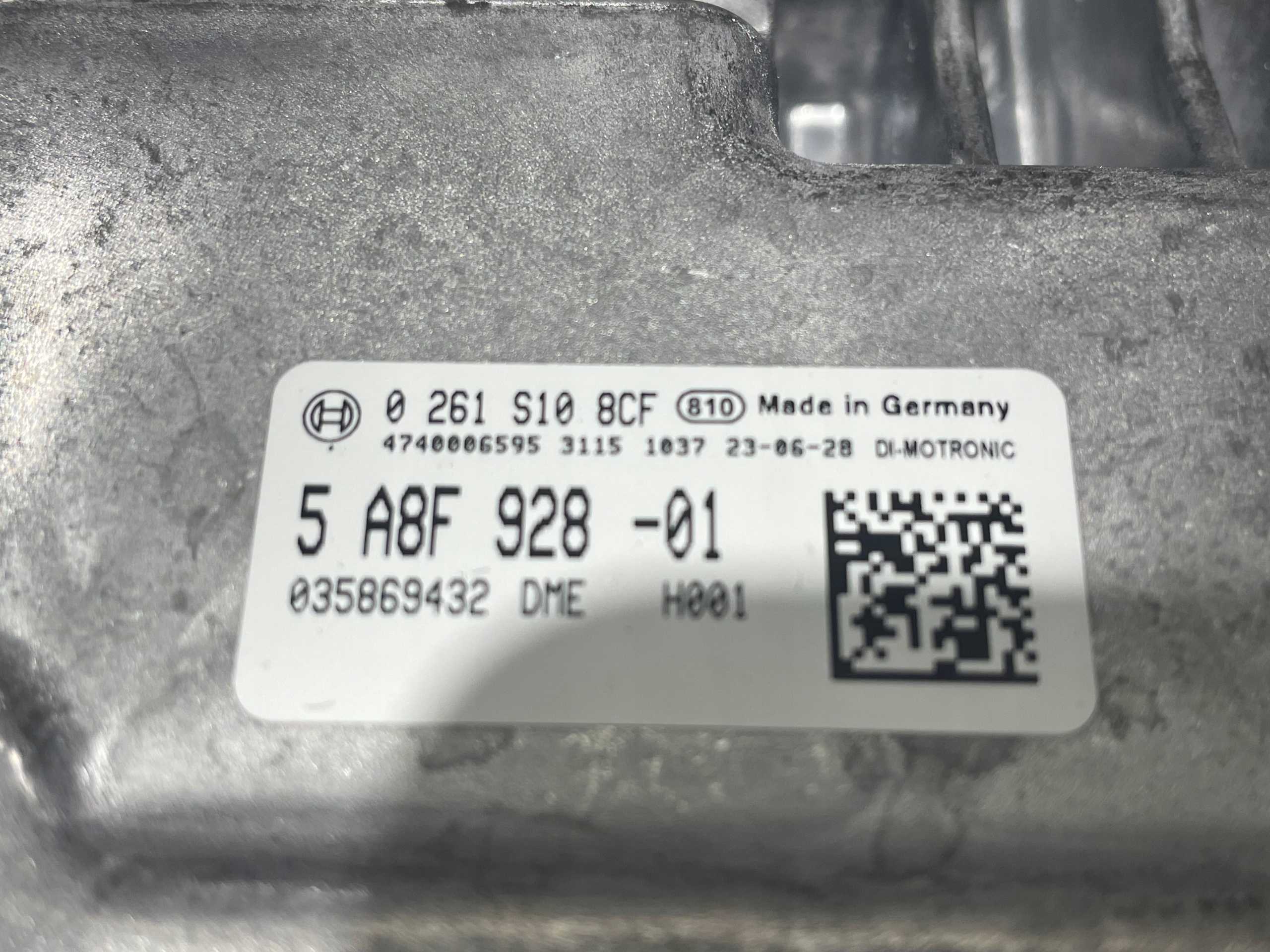 Moottorin ohjainyksikkö ECU 5A8F928 BMW X4 G02 X3 G01 LCI
