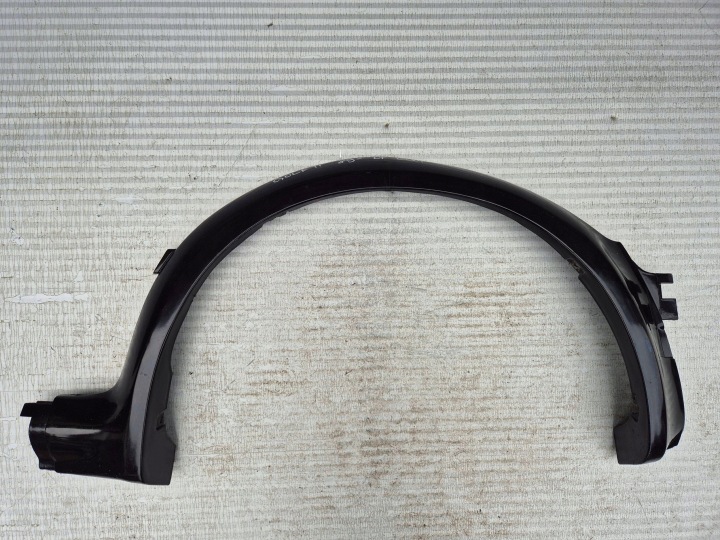 VW GOLF II 84- REAR FENDER TRIM LEFT 191853817D