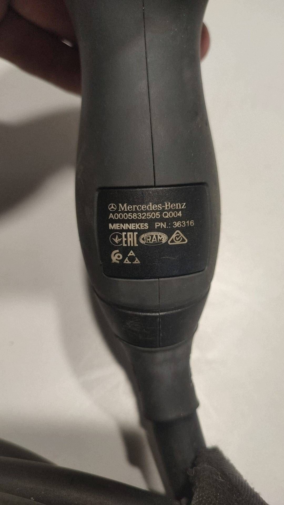 Câble de charge Mercedes-Benz EQA OEM A0005832505 image 5