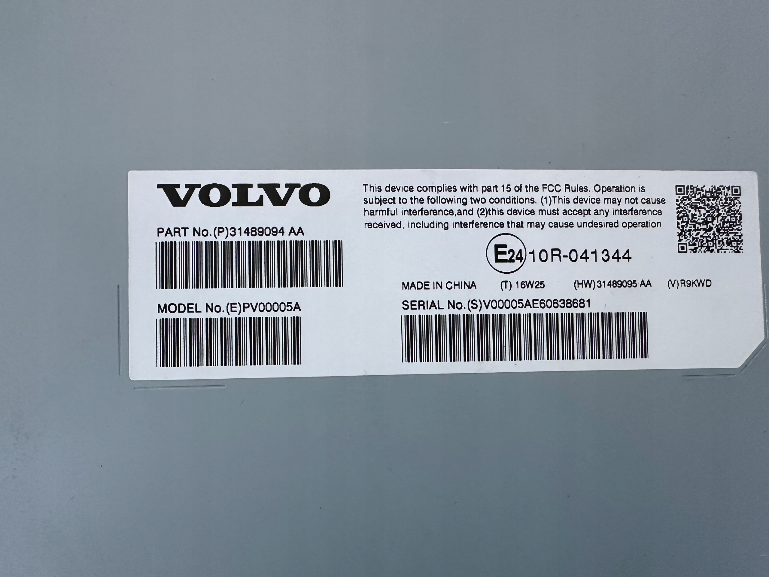 VOLVO S90 V90XC90 2016- VERSTERKER 31489094AA image 3