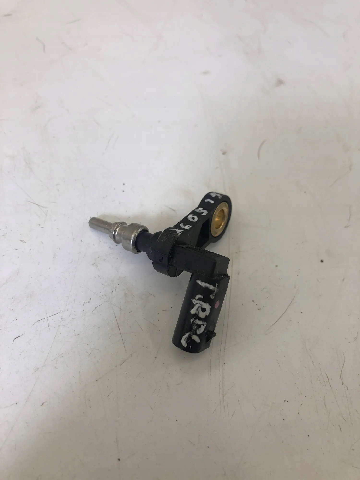 Sensor de temperatura del refrigerante VW 1.5L 2023 05E919501 image 2