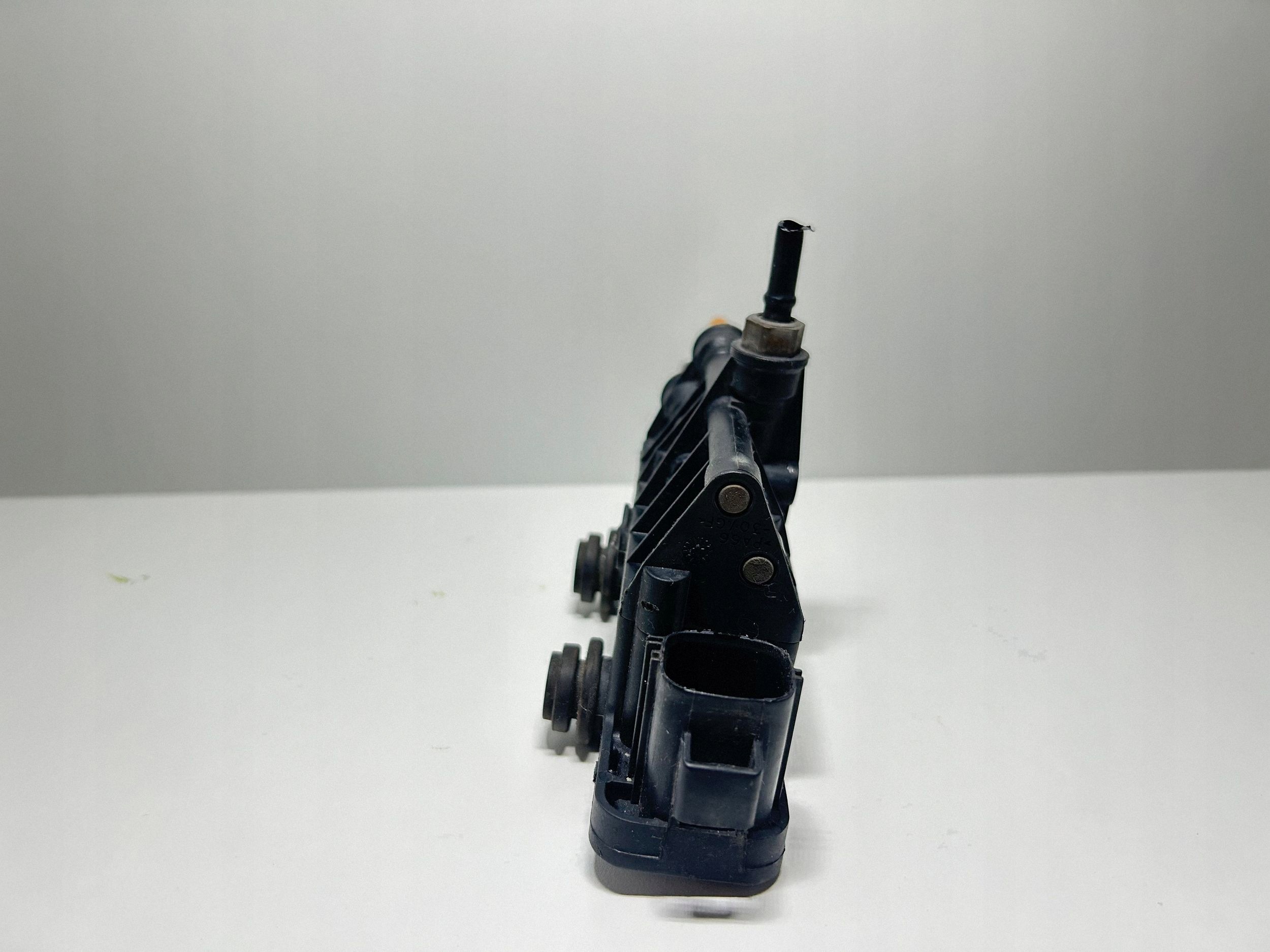 Land Rover Discovery 3 toissijainen ilmapumppu OEM RVH000095