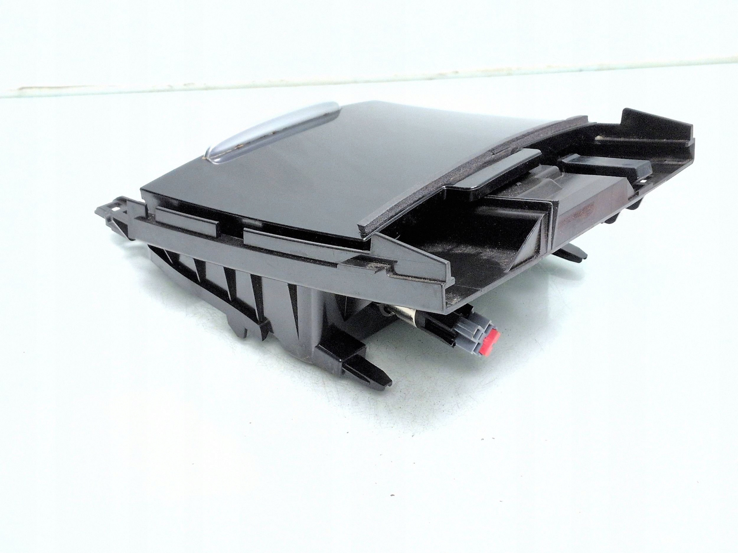 Tuhkakuppi OEM 39138936 Opel Insignia B Grand Sportille