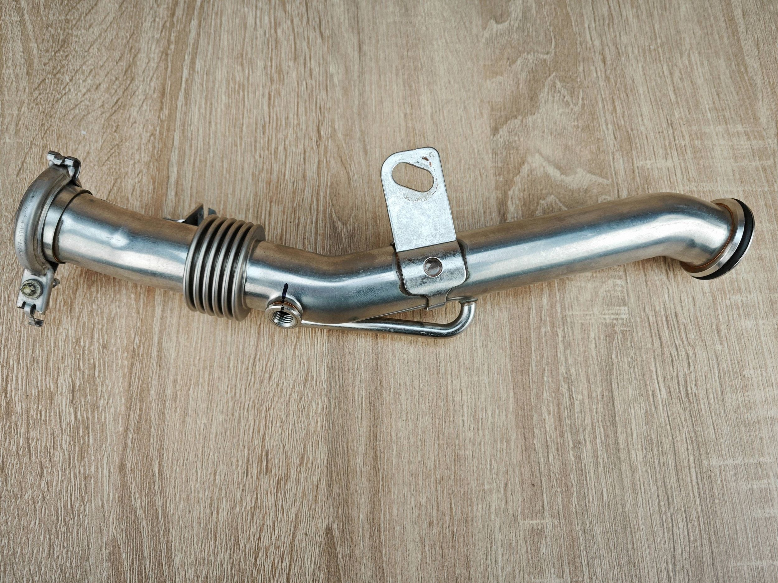 Tubo EGR OEM 8574821 para BMW 3.0D