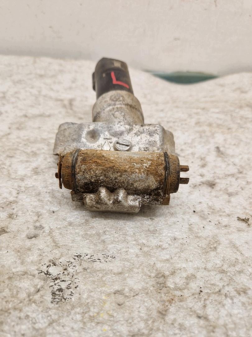 Motor de freno de mano trasero derecho VW Touareg II 11618115152