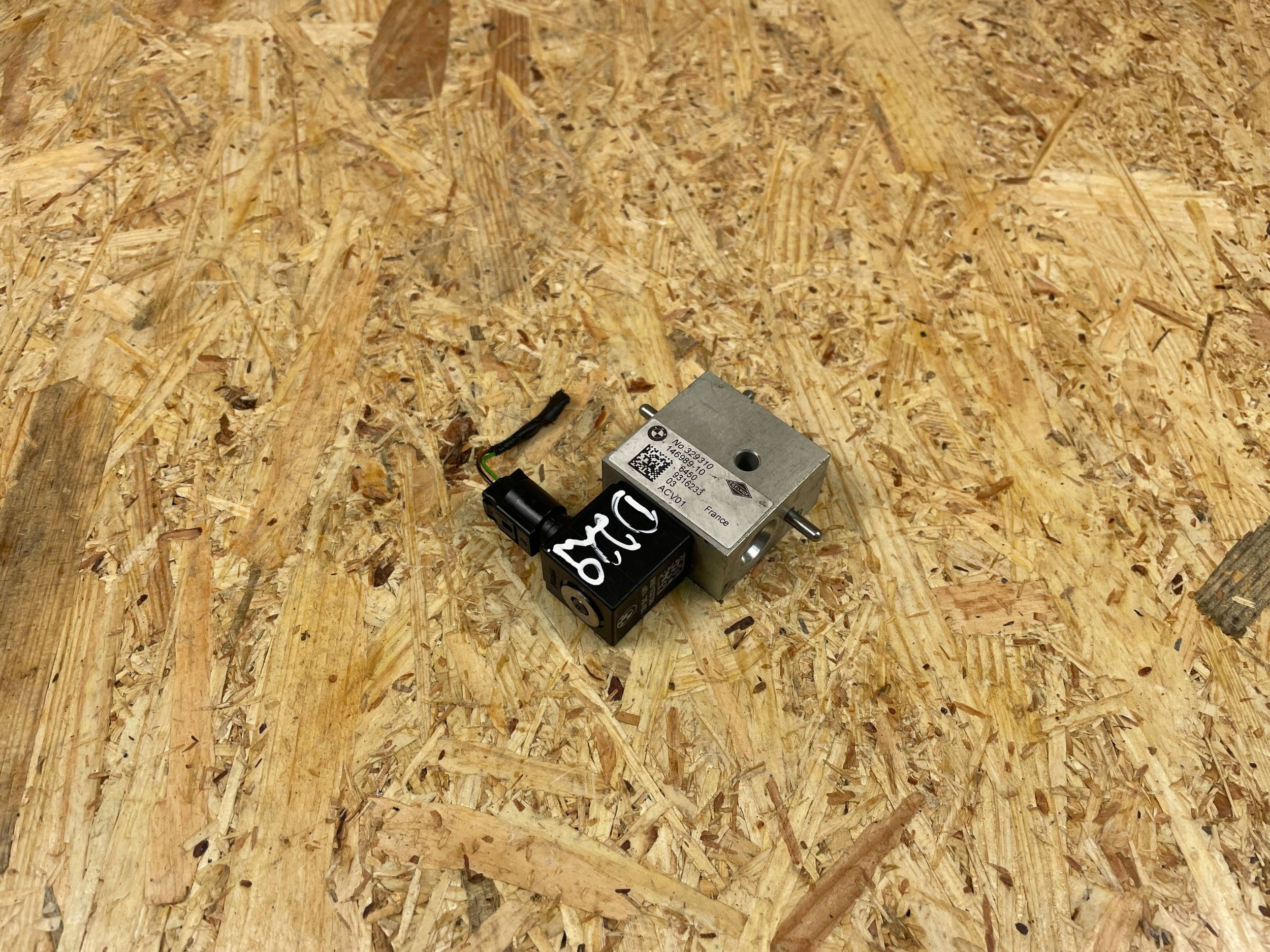 OEM 9316233 AC-laajennusventtiili BMW 3-sarjalle