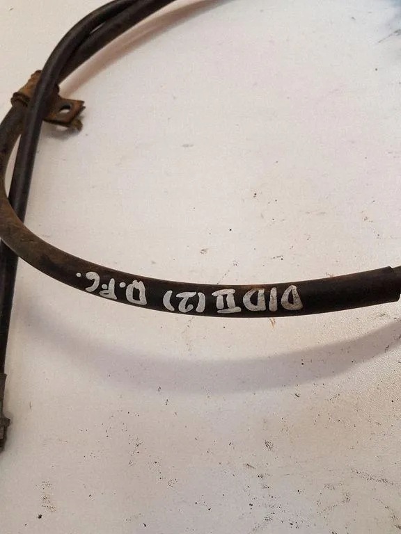 Käsijarrunahka OEM 4820A088 Mitsubishi Pajerolle