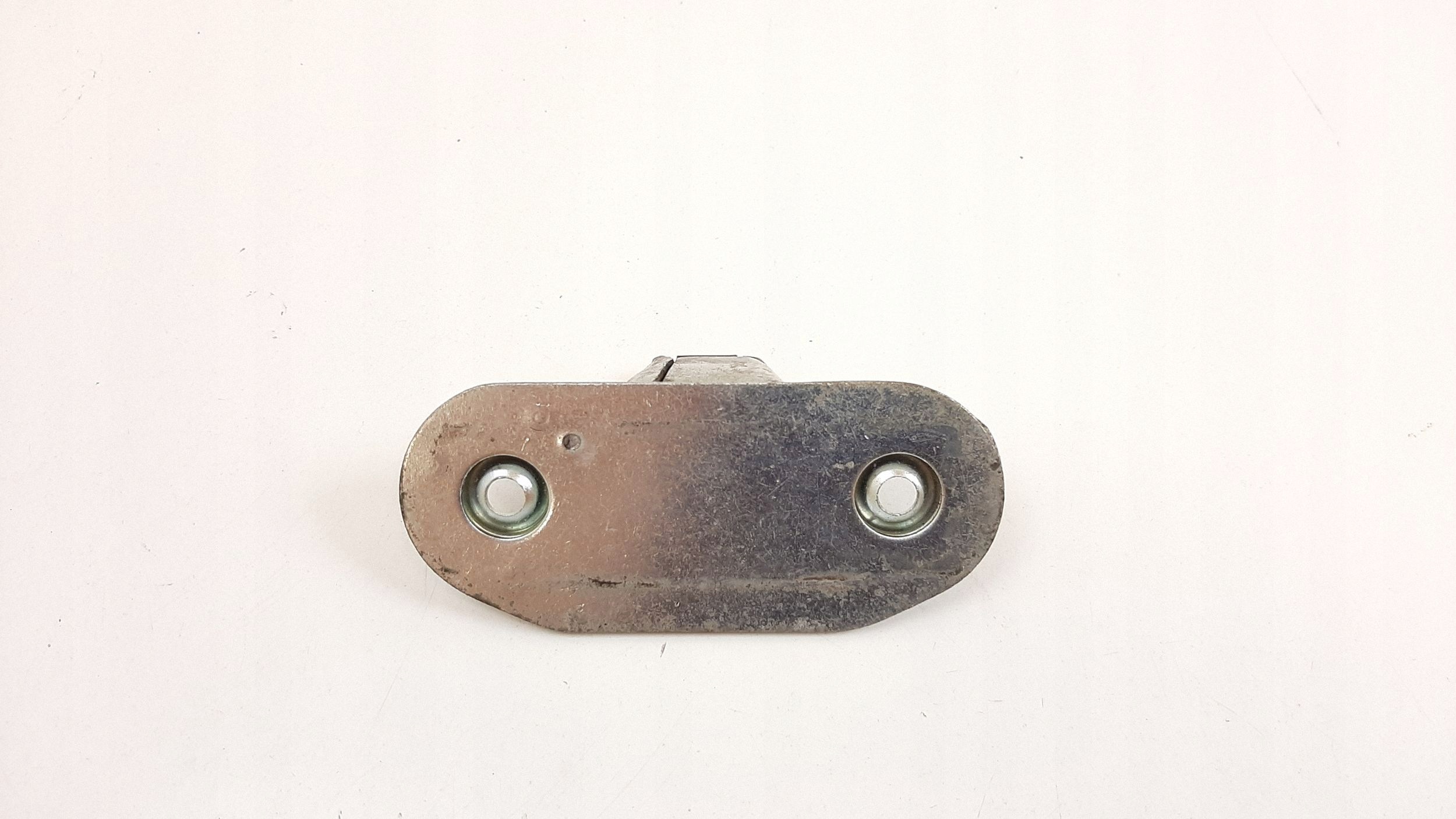 MAM6351 OEM Bagageluckslåsmontering Mercedes W115 image 3